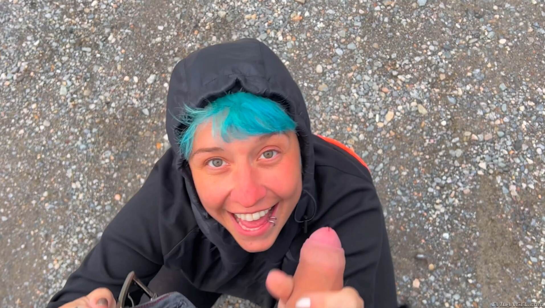 PROXY PAIGE BJ & FUCK ON A NATURE HIKE