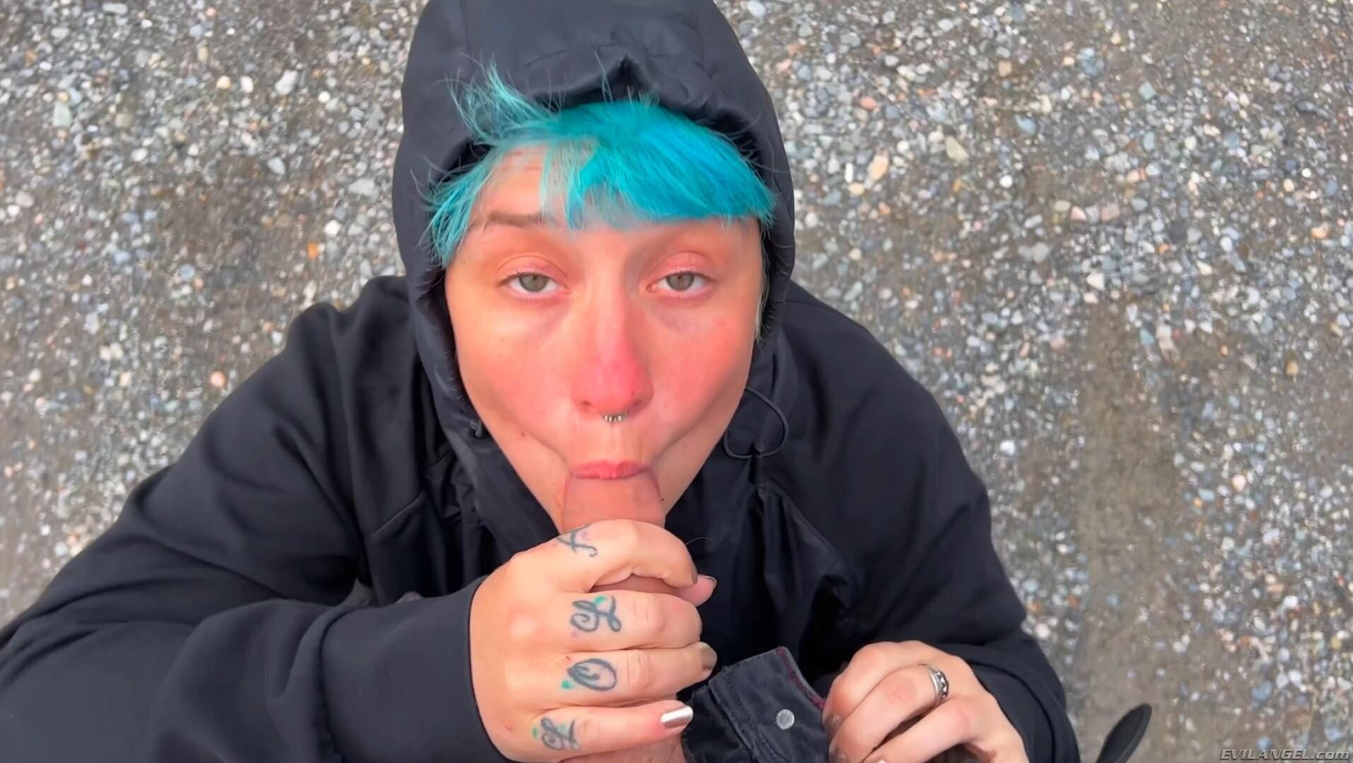 PROXY PAIGE BJ & FUCK ON A NATURE HIKE