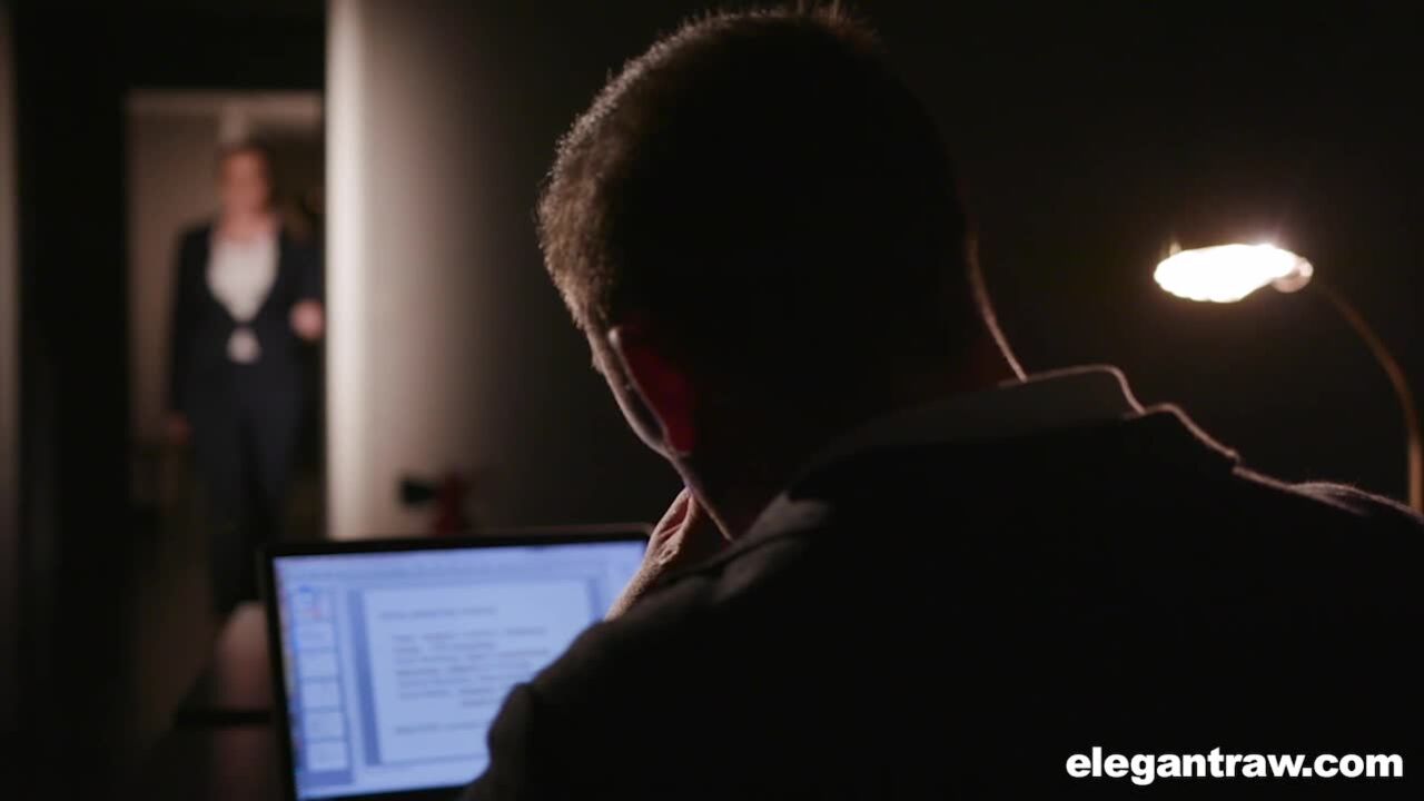 Elegant Raw: Office Sex 1 Ep.4