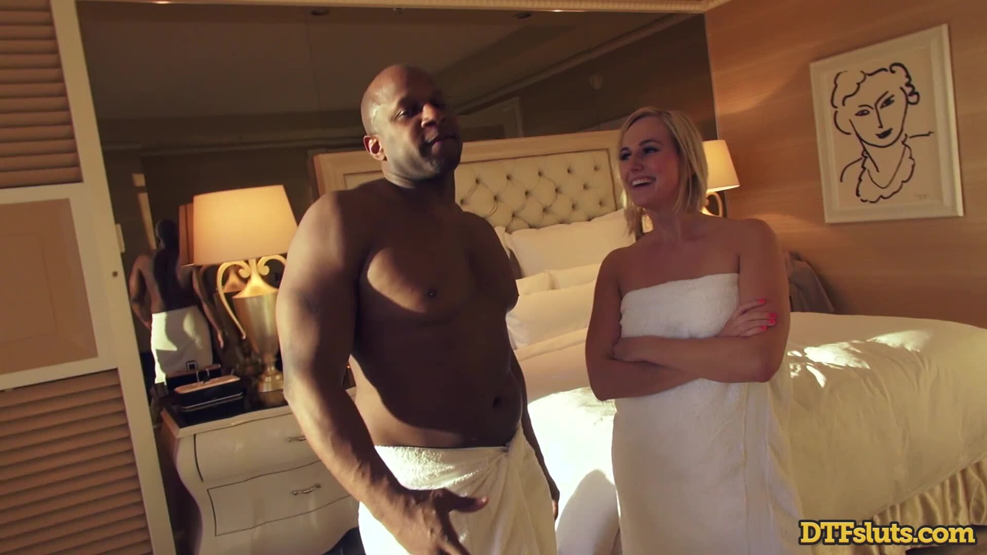 Marilyn & Kate: A Special Room Service Orgy