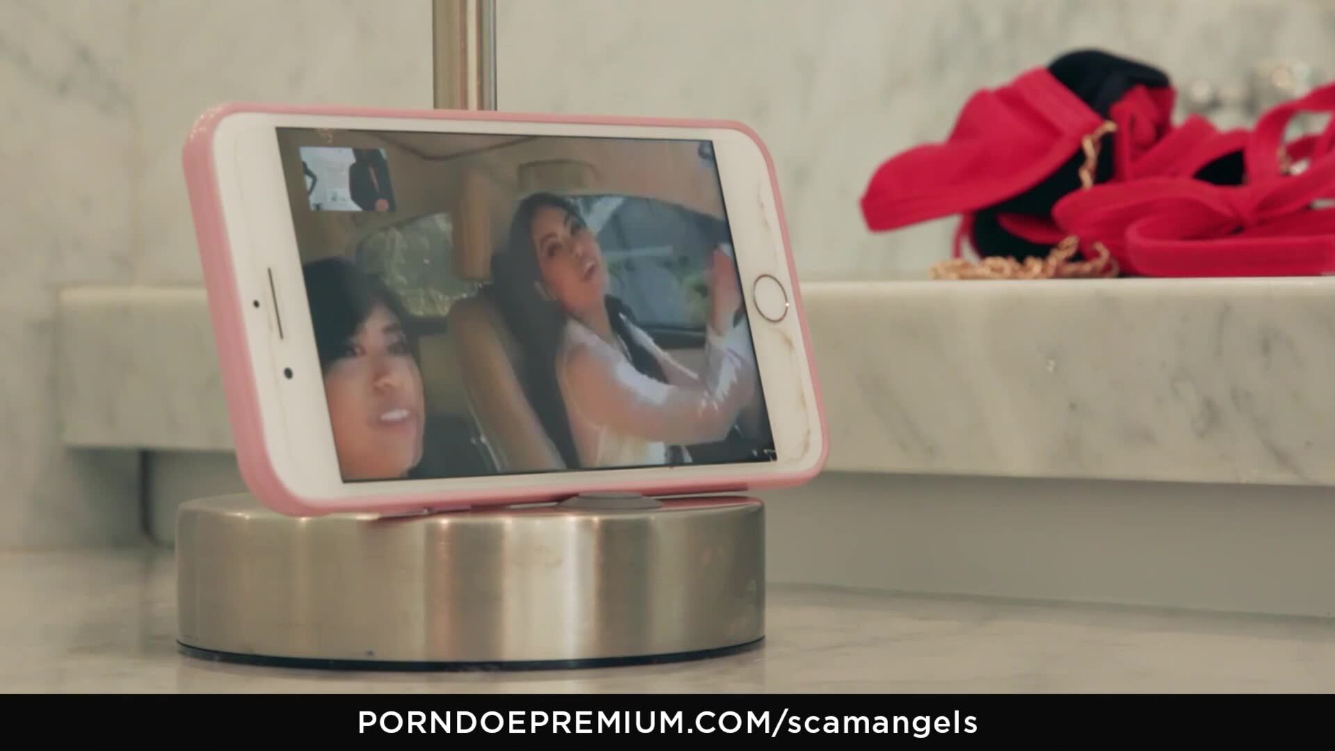 ScamAngels: Hottub Hotties