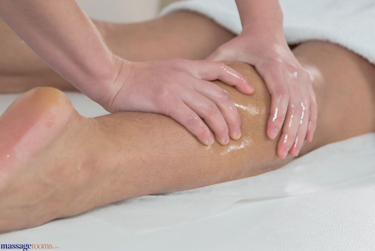Masseuse Bounces Her Tight Ass On Client's Dick