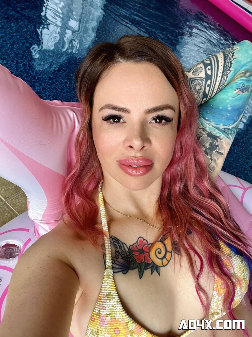 Sex At The Pool