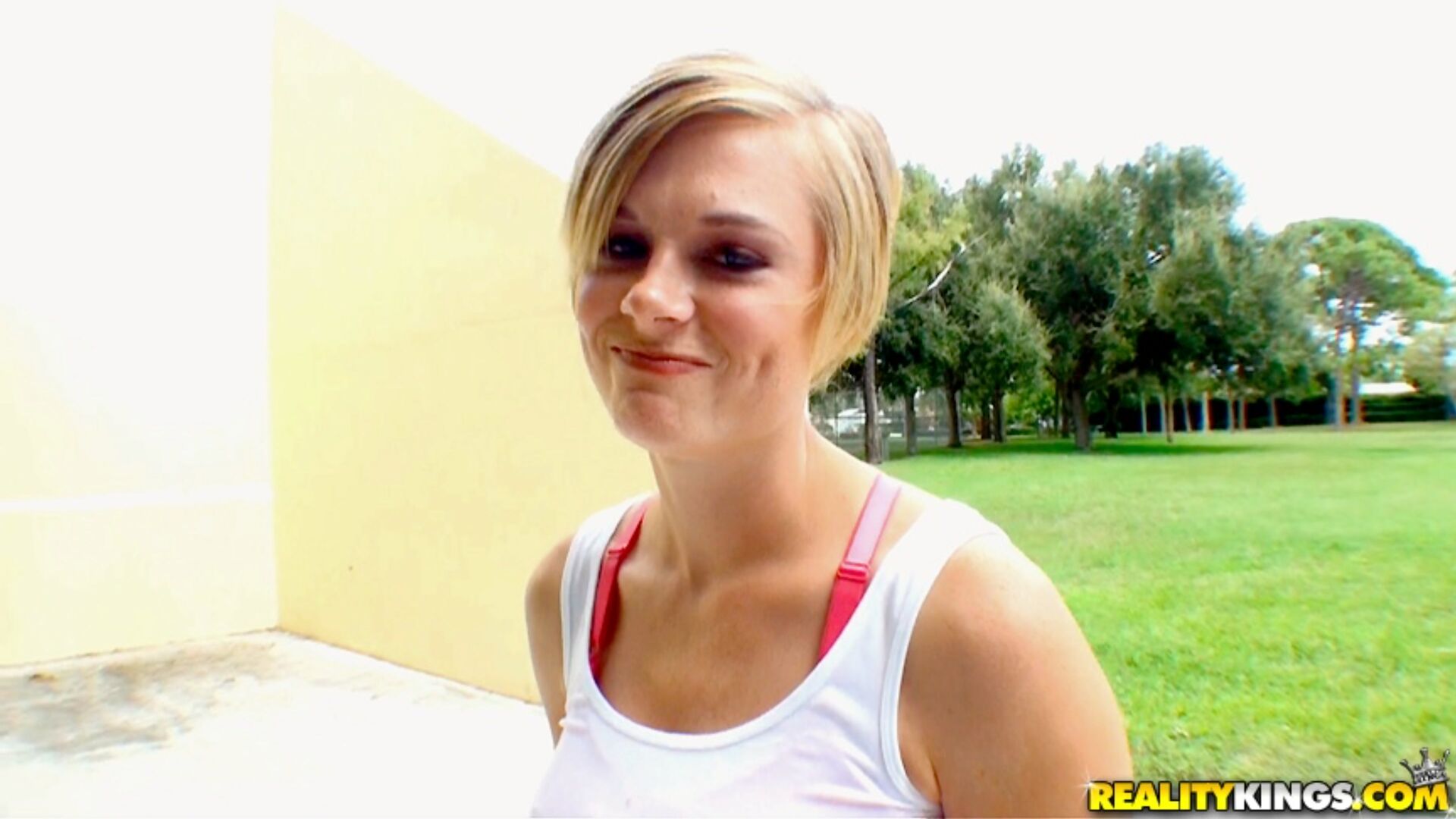 Tennis Titties2408