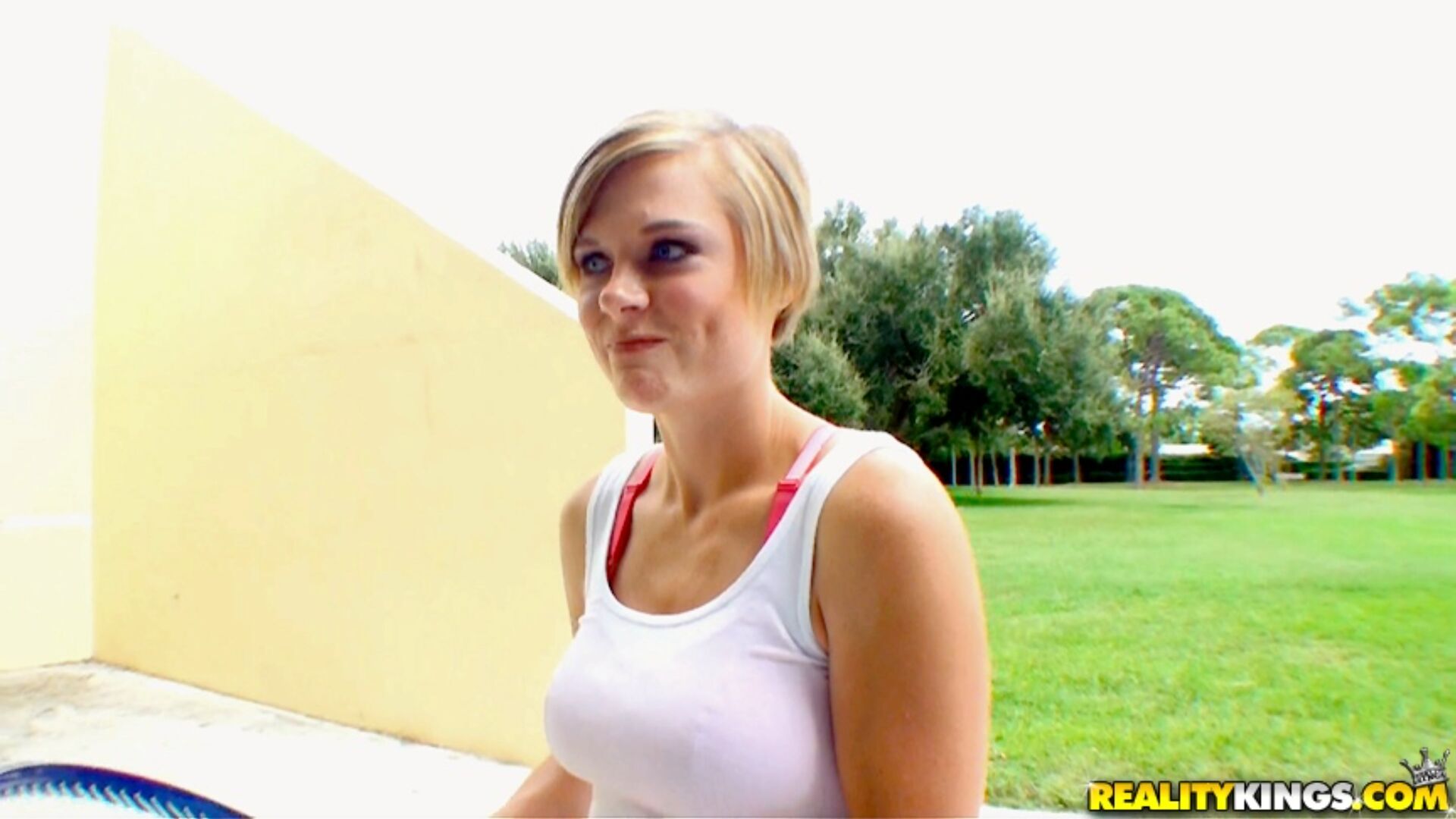 Tennis Titties2408