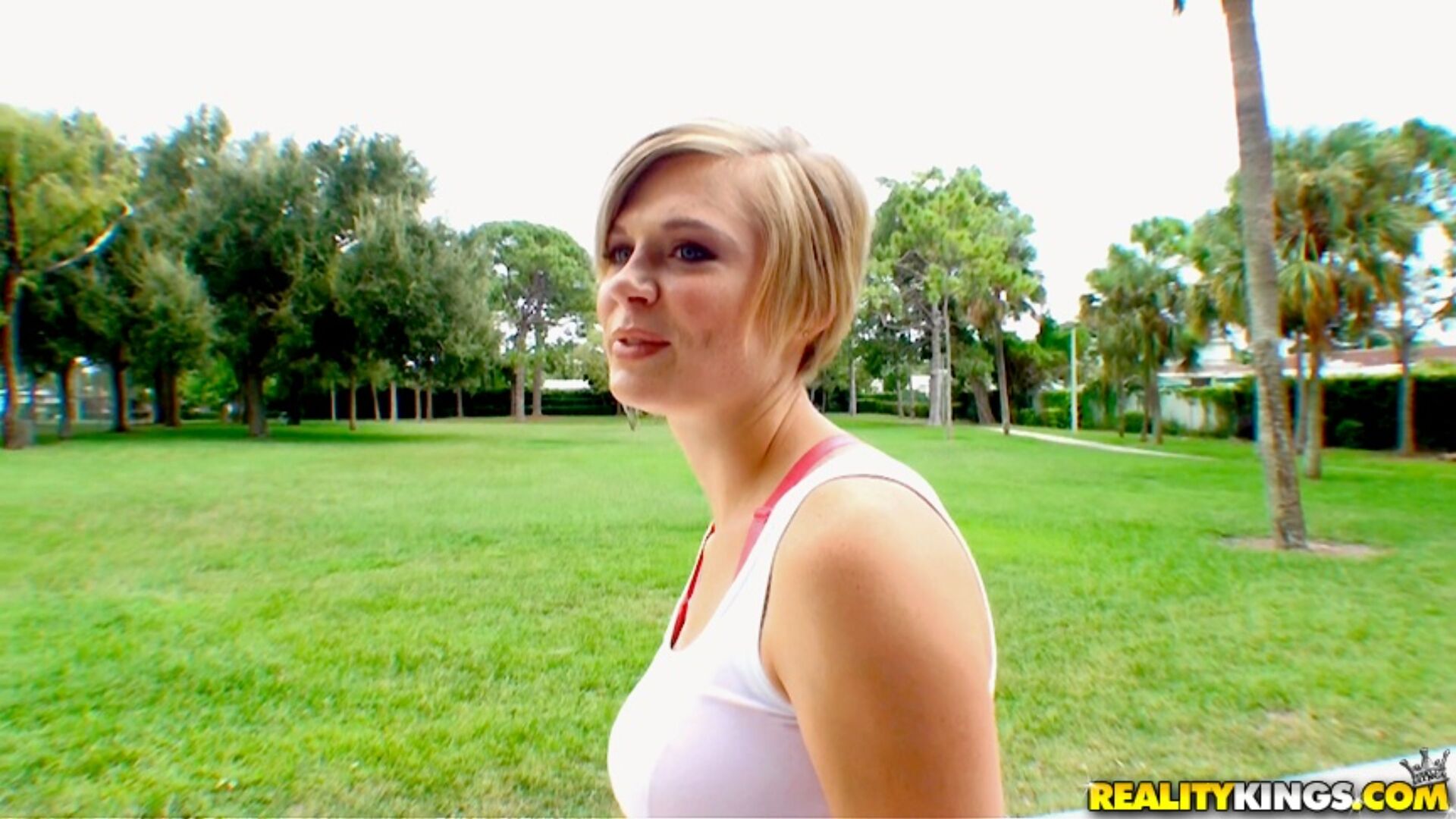 Tennis Titties2408