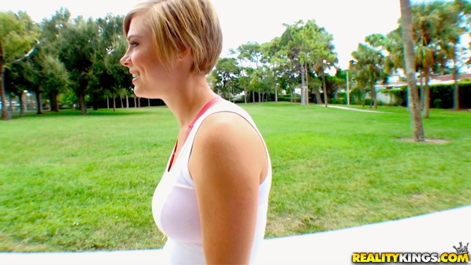Tennis Titties2408
