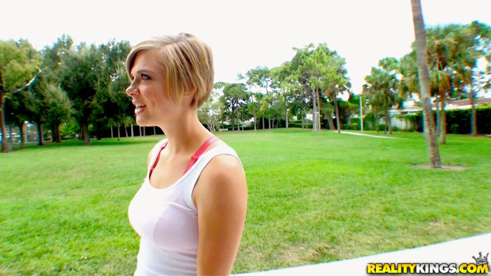 Tennis Titties2408