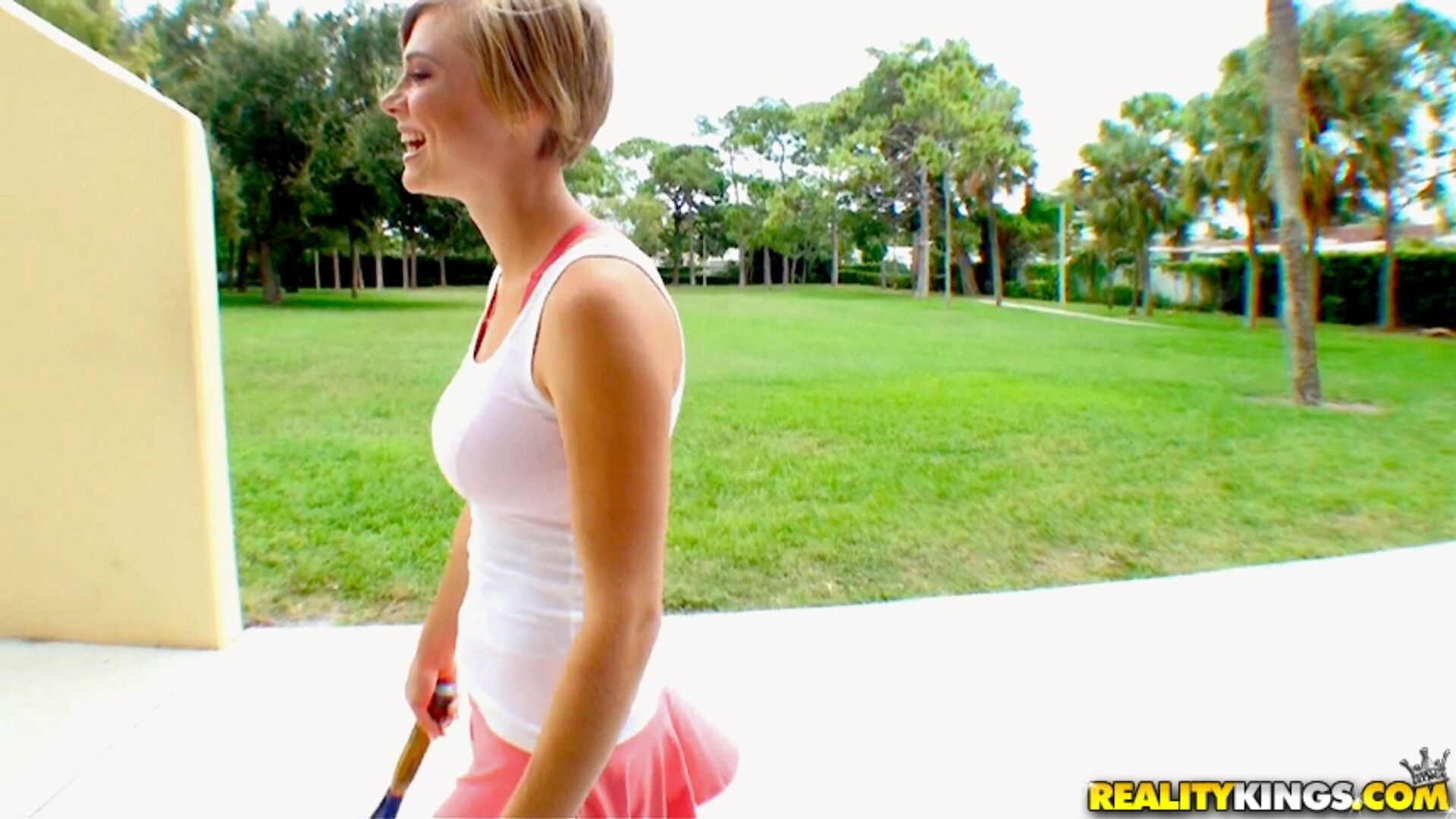 Tennis Titties2408