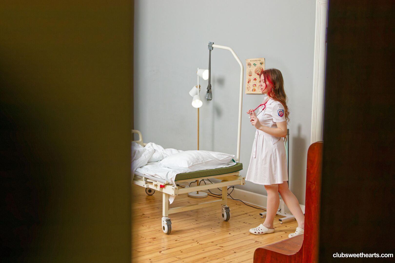 Peeking pleasure with nurse vivi ginger