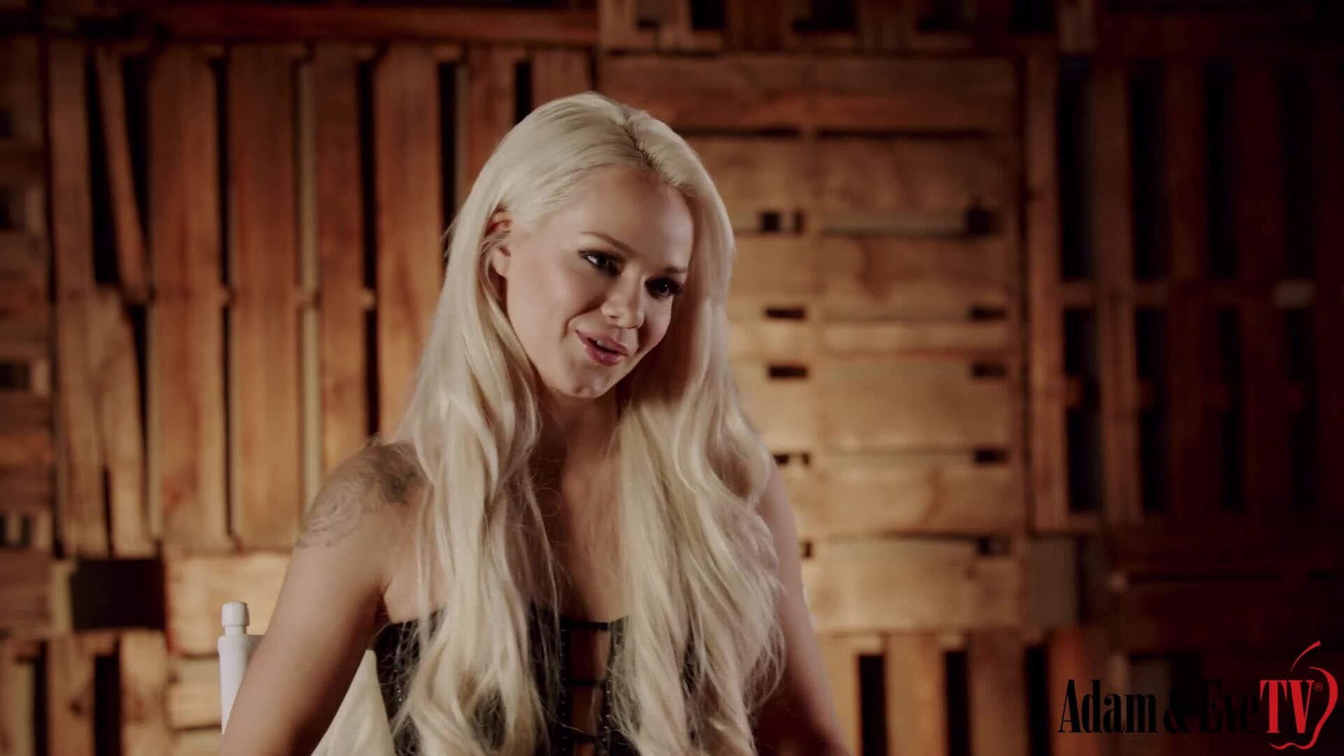 AdamAndEve: Star Directive Elsa Jean and Casey Calvert