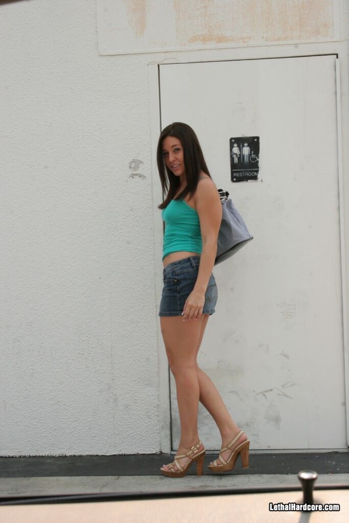 Gracie Glam Sucks Cock Through The Glory Hole