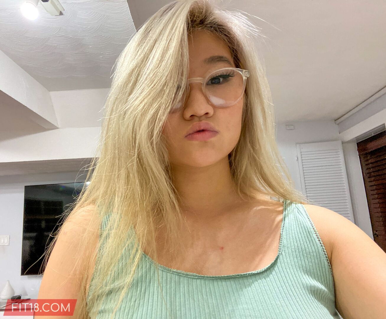 Creampie A 119lbs Asian Student With Glasses And Yoga Pants