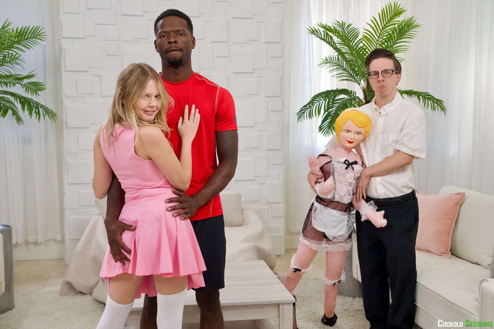 Tiny Size Queen Coco Teases Her Tutor