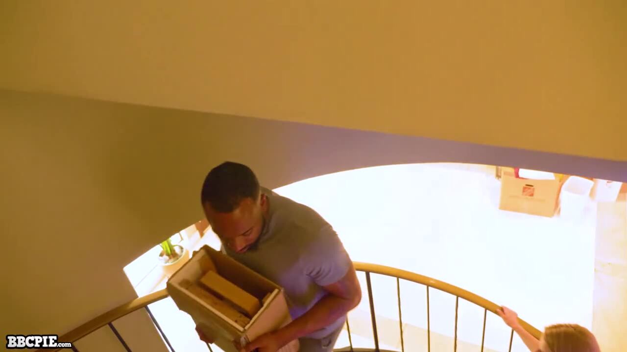 Sahara Skye: Roomate Fantasy