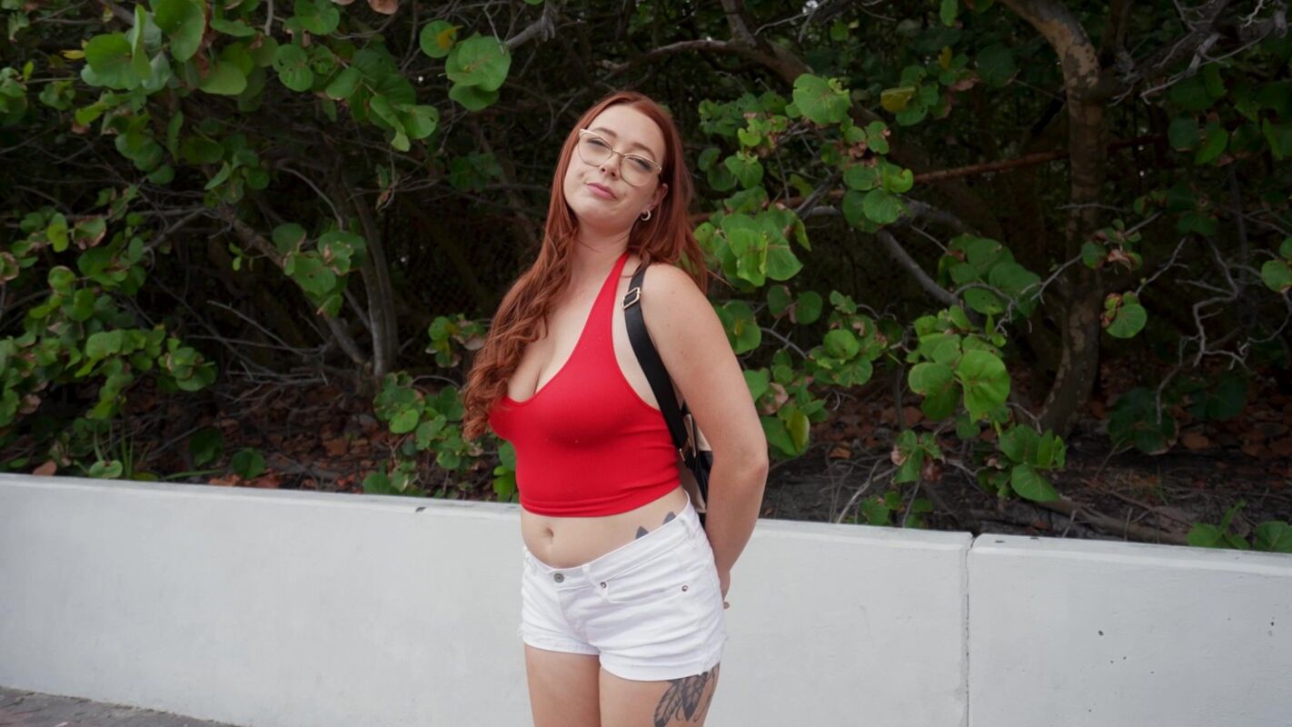Big Booty Red Head Fucks On The Bus