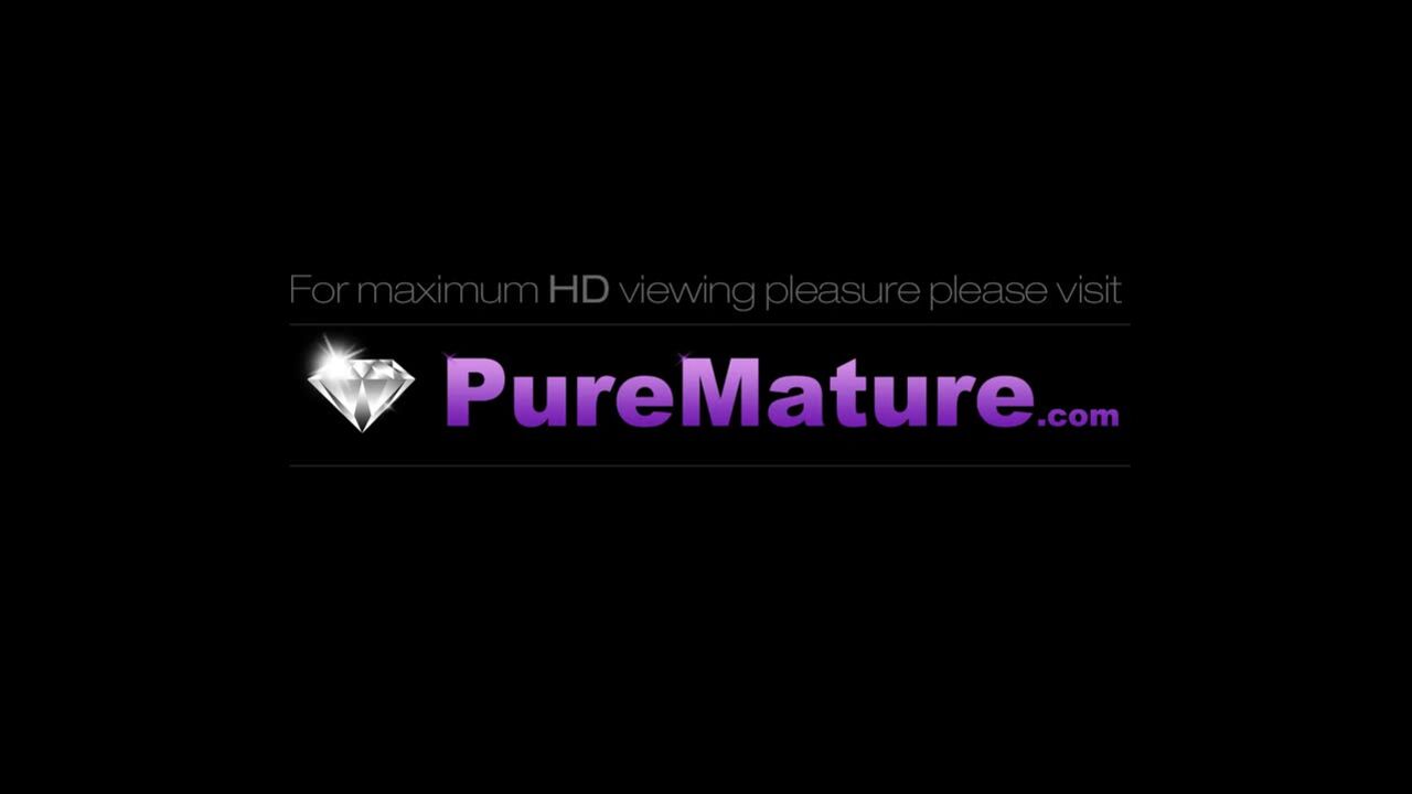 Veronica Rayne: Extramarital Massage