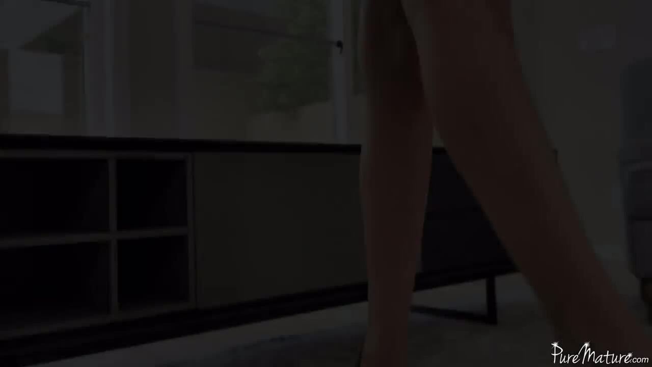 Riley Steele: A Big Help