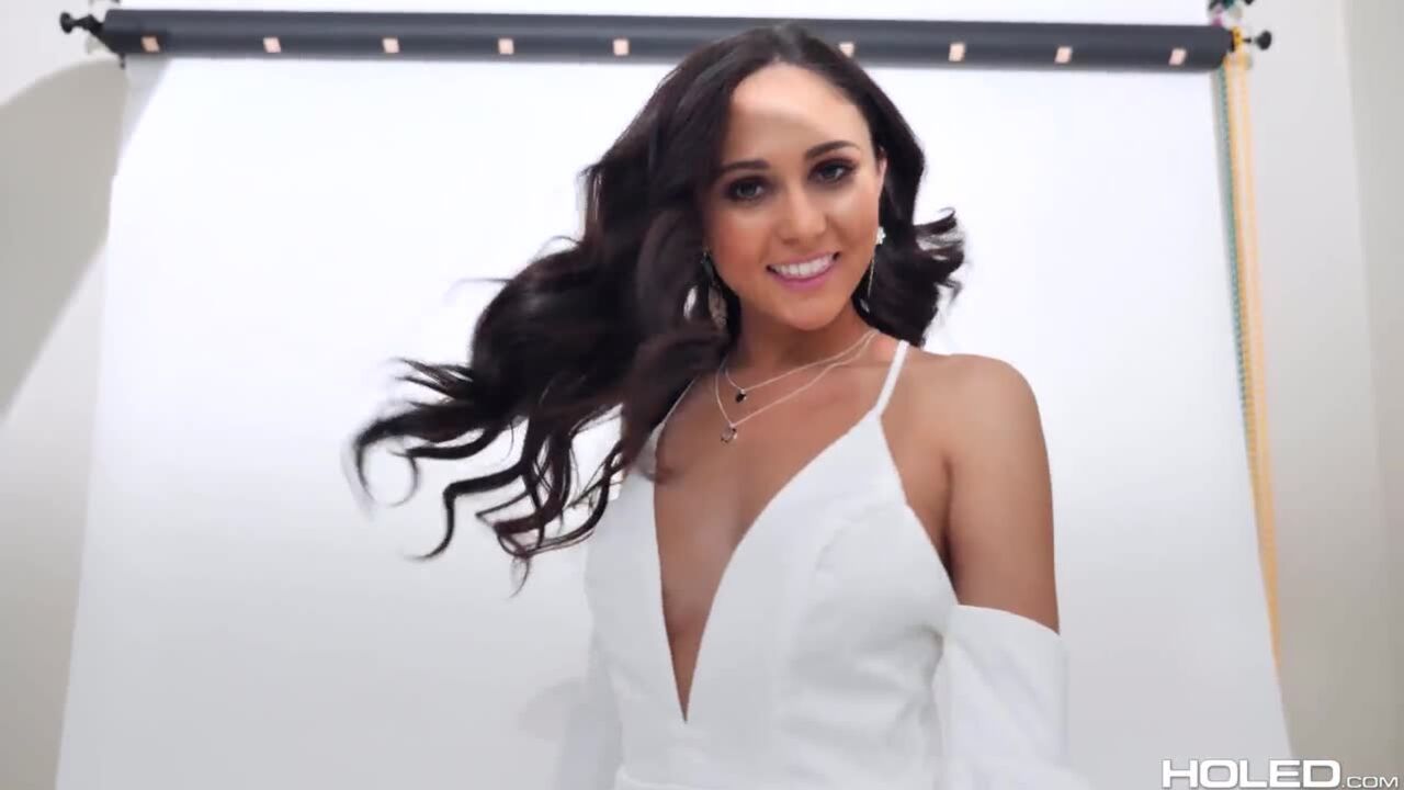 Ariana Marie: High End Anal