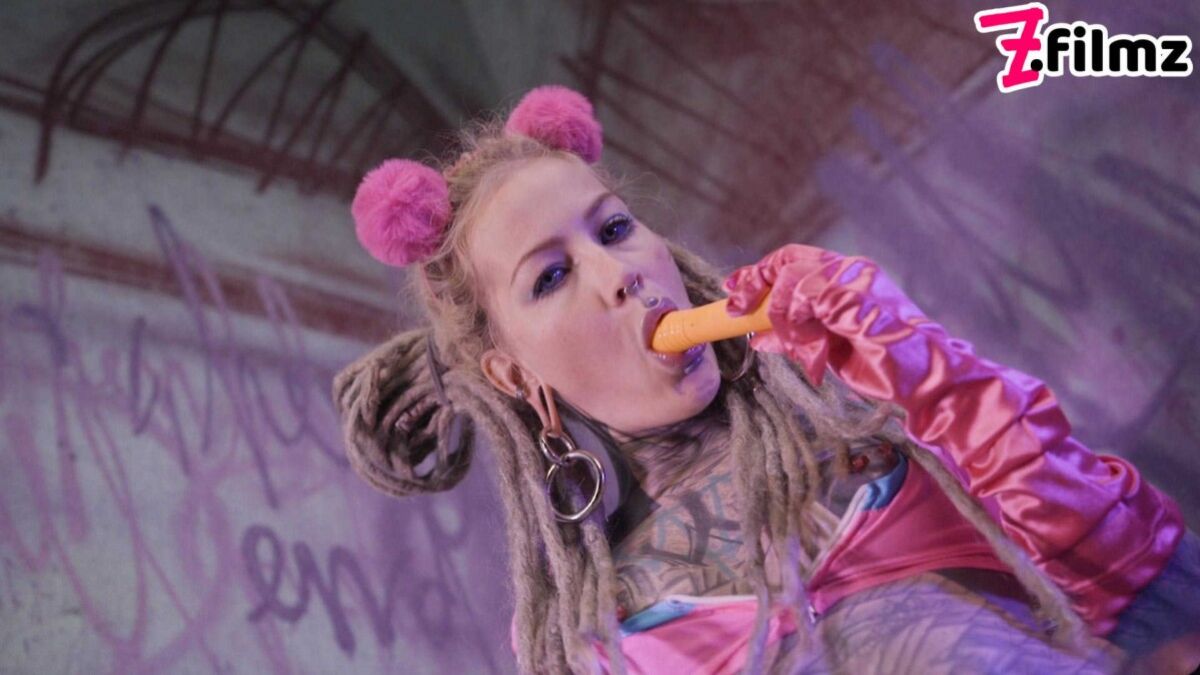 Anuskatzz Skate Park Pussy and Anal Play