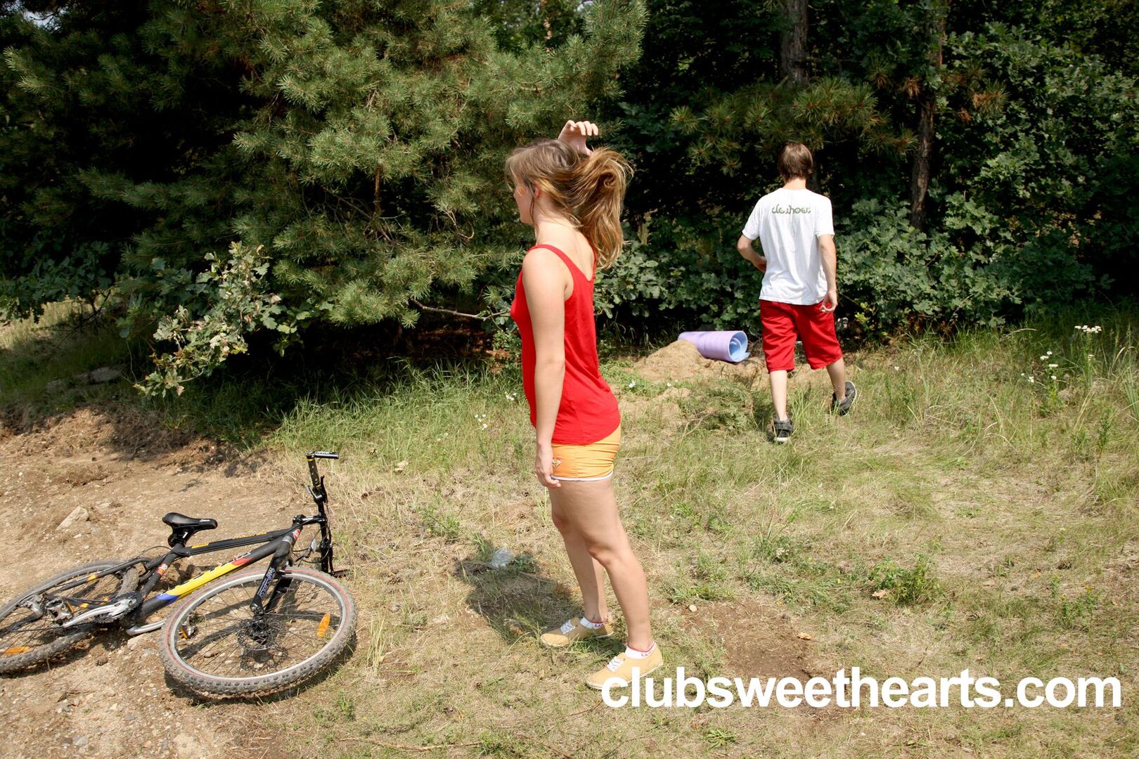 Bike riding babe bella banged hard