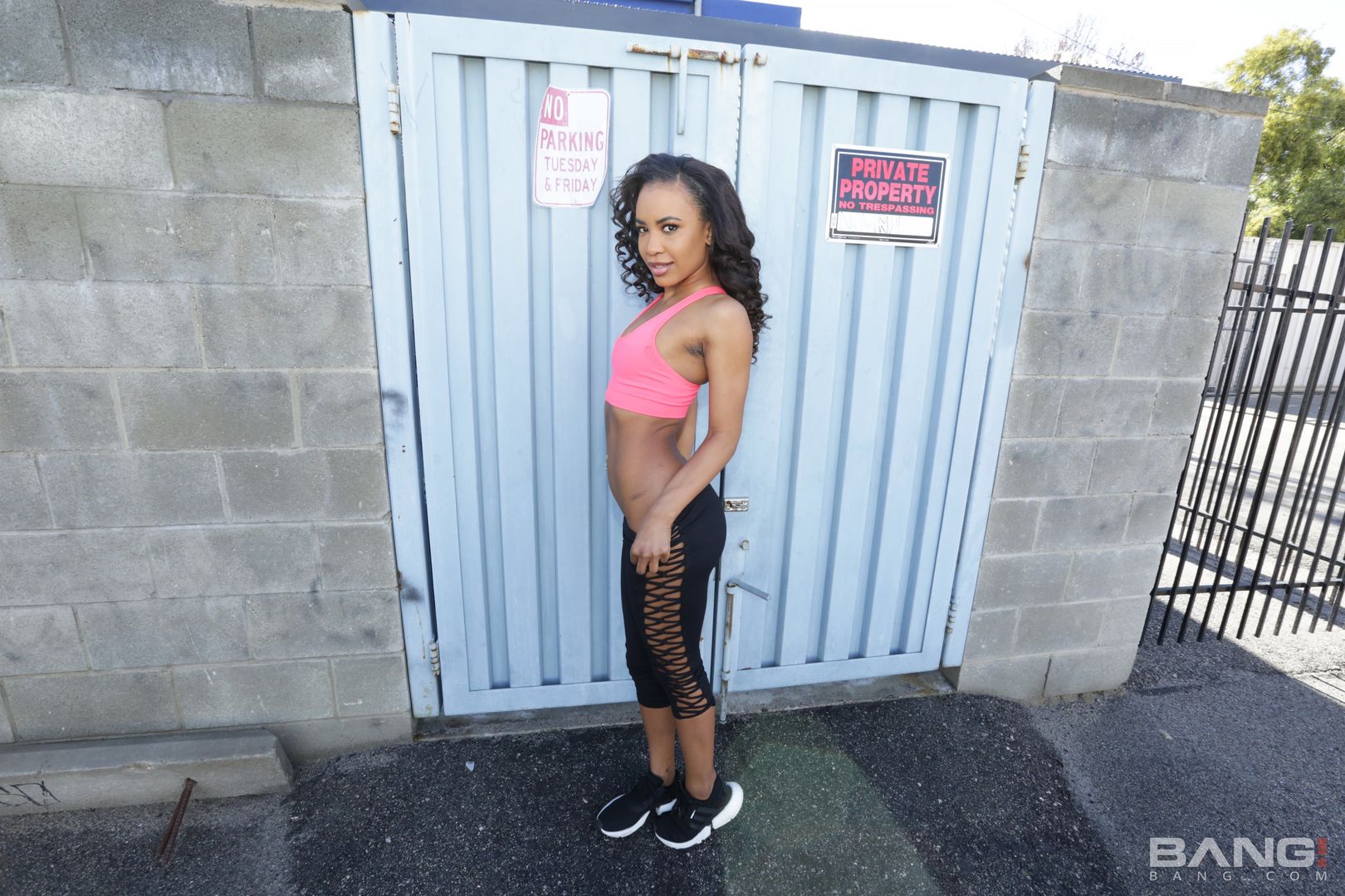 Demi Sutra Meets And Fucks A Energy Drink Enhanced Man!