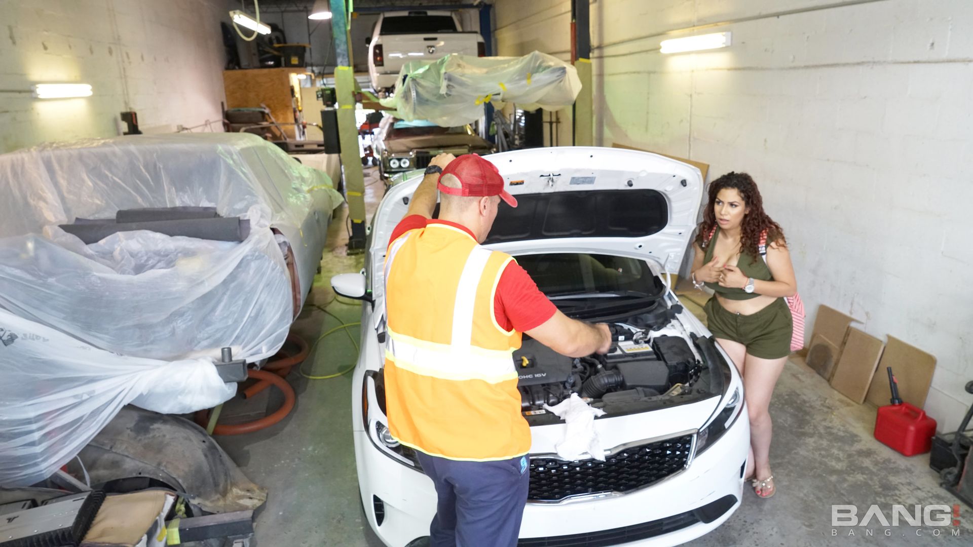 Samantha Rose Gets Fucked Balls Deep On The Floor Of Her Mechanics Garage