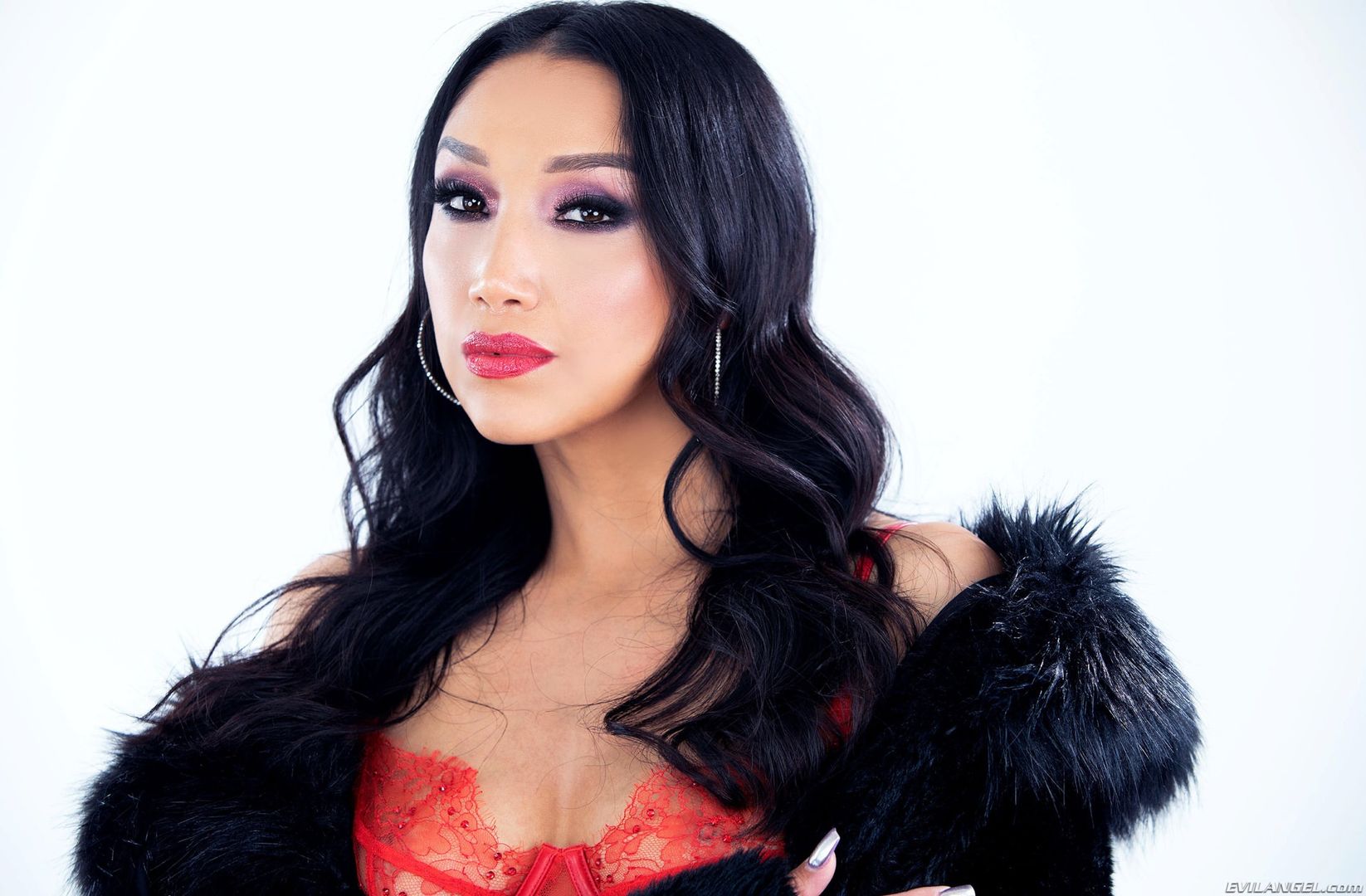 Vicki: Squirting, Gaping Anal Latina