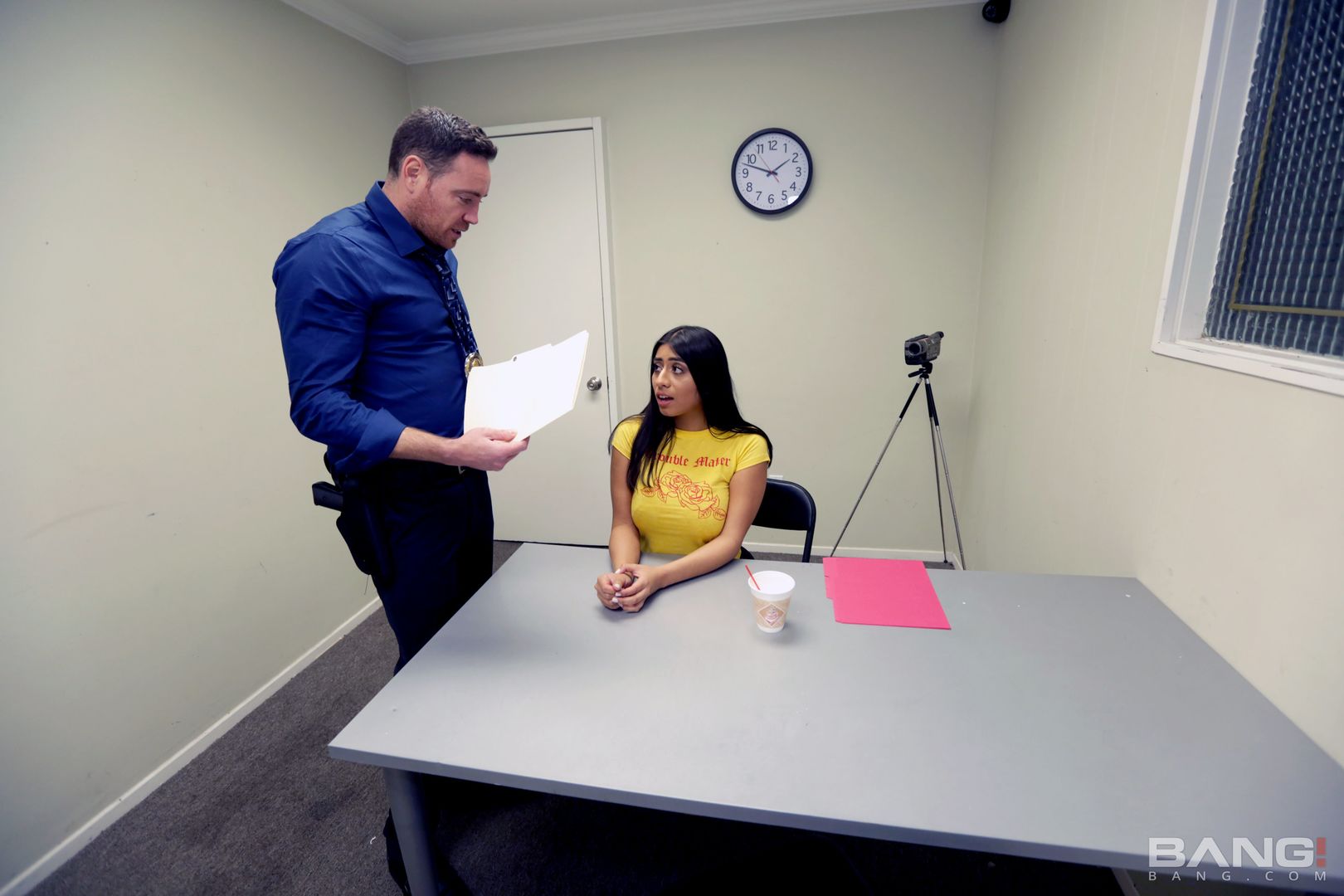 Violet Myers Is A Bad Girl That Sucks And Fucks In The Interrogation Room