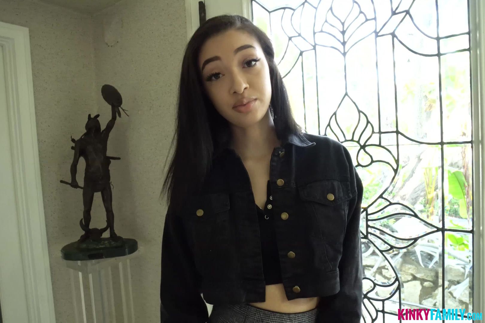 Fucking stepsis before a party