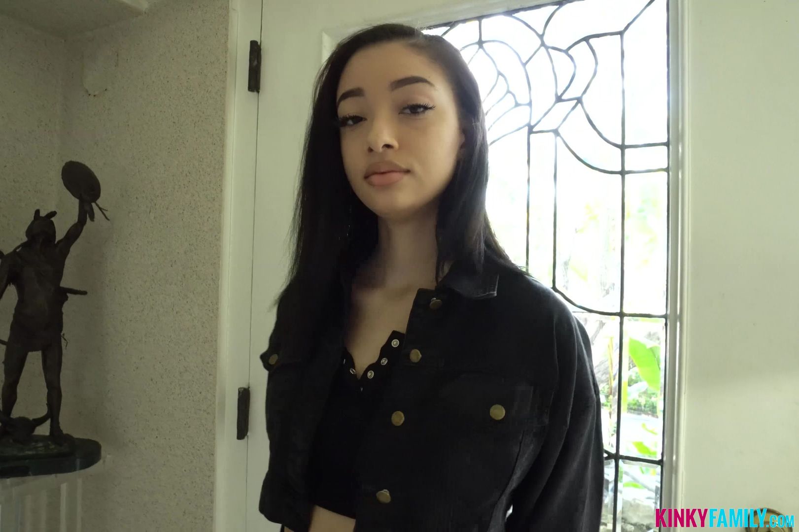 Fucking stepsis before a party