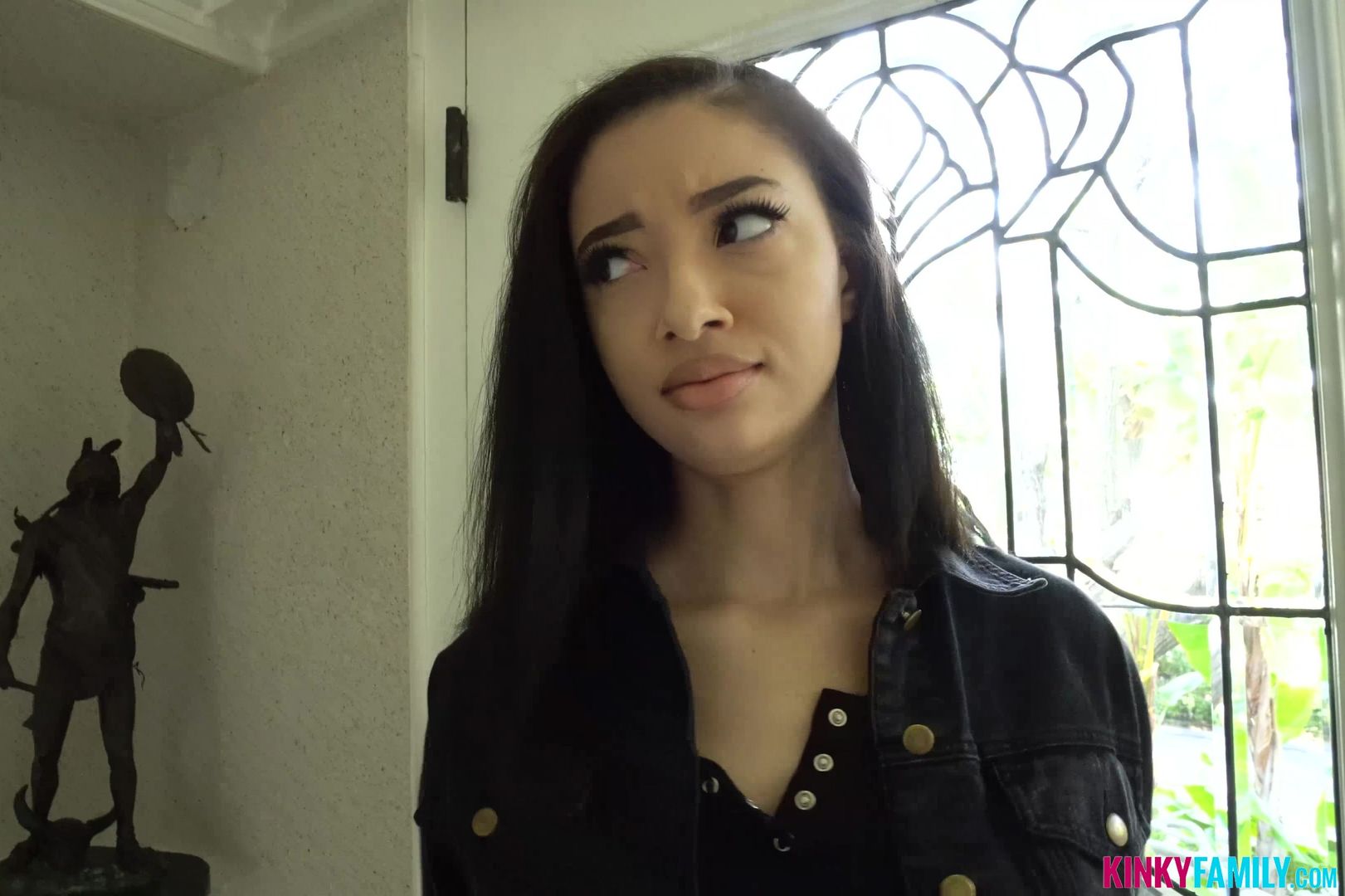 Fucking stepsis before a party