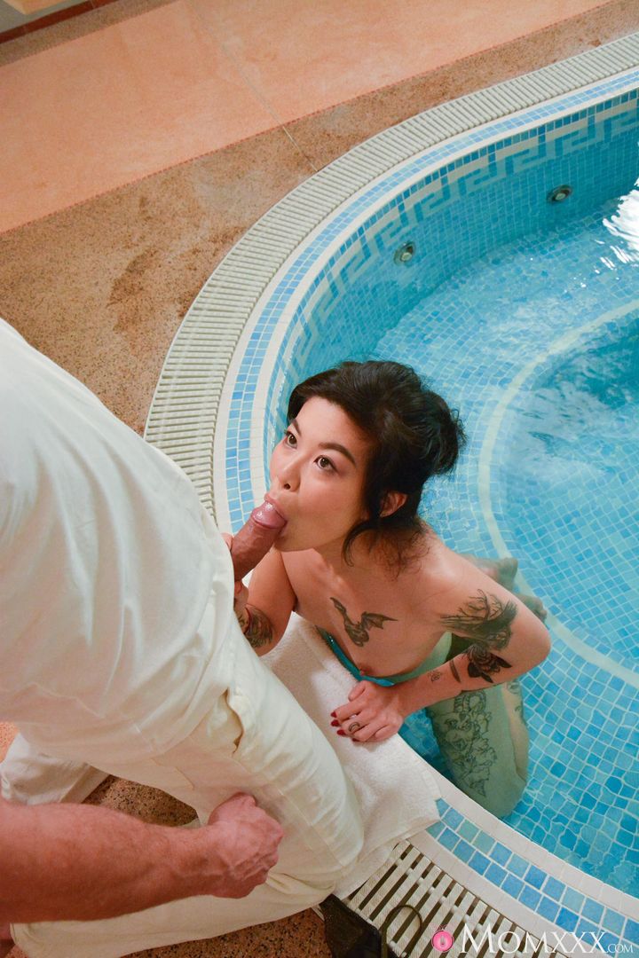Asian babe fucked by swimming pool