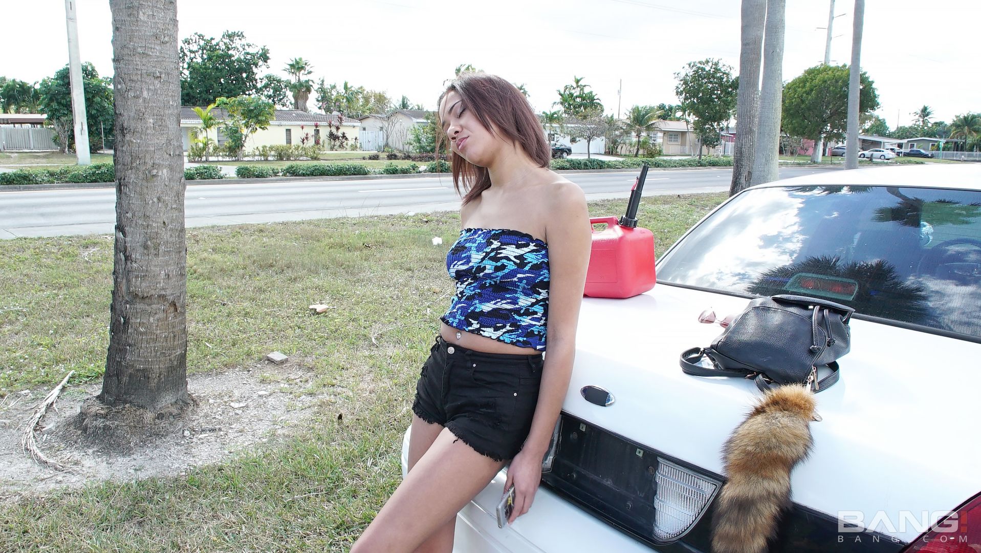 London Tisdale Fucks In The Truck Bed To Get Her Car Out Of Impound