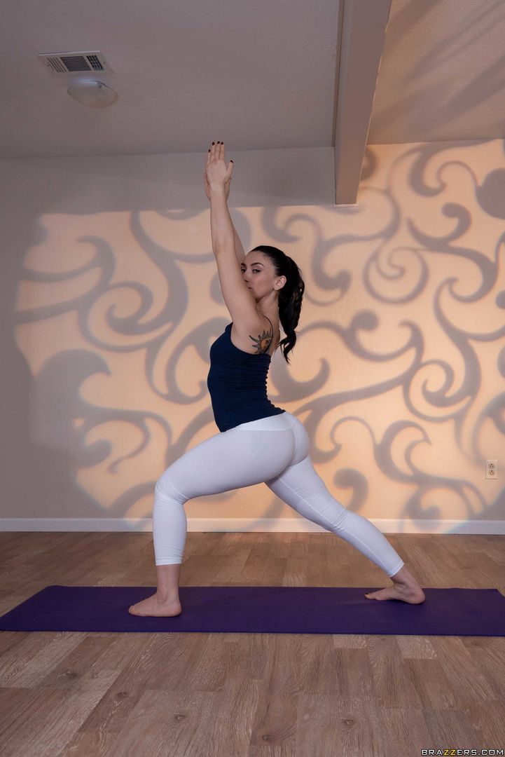 Yoga Freaks: Episode Ten
