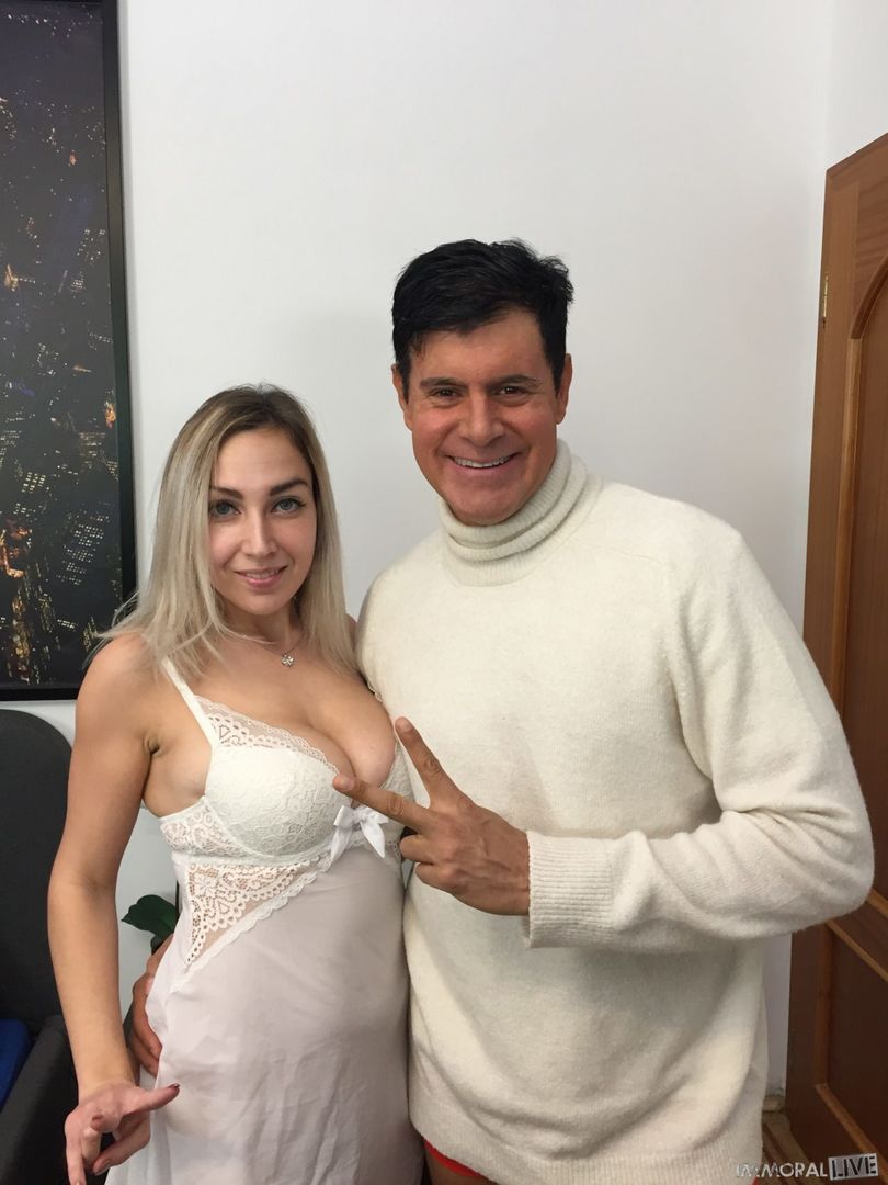 Holy Hanging Hooters - She Squirts!