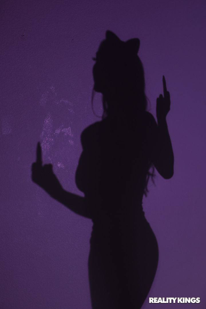 Throw Shade