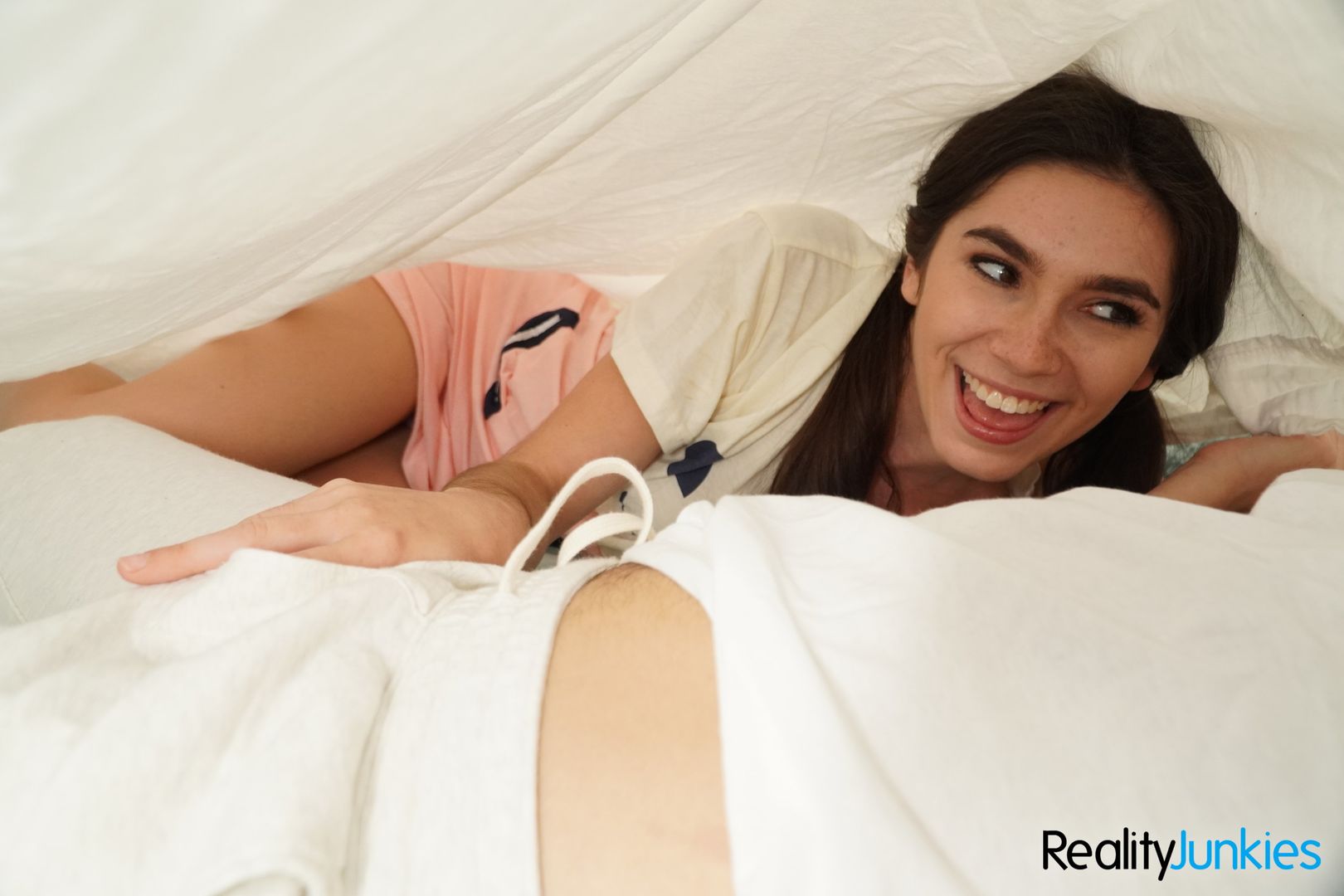 My Horny Stepsister 2 Scene 1 - Wake up Call!