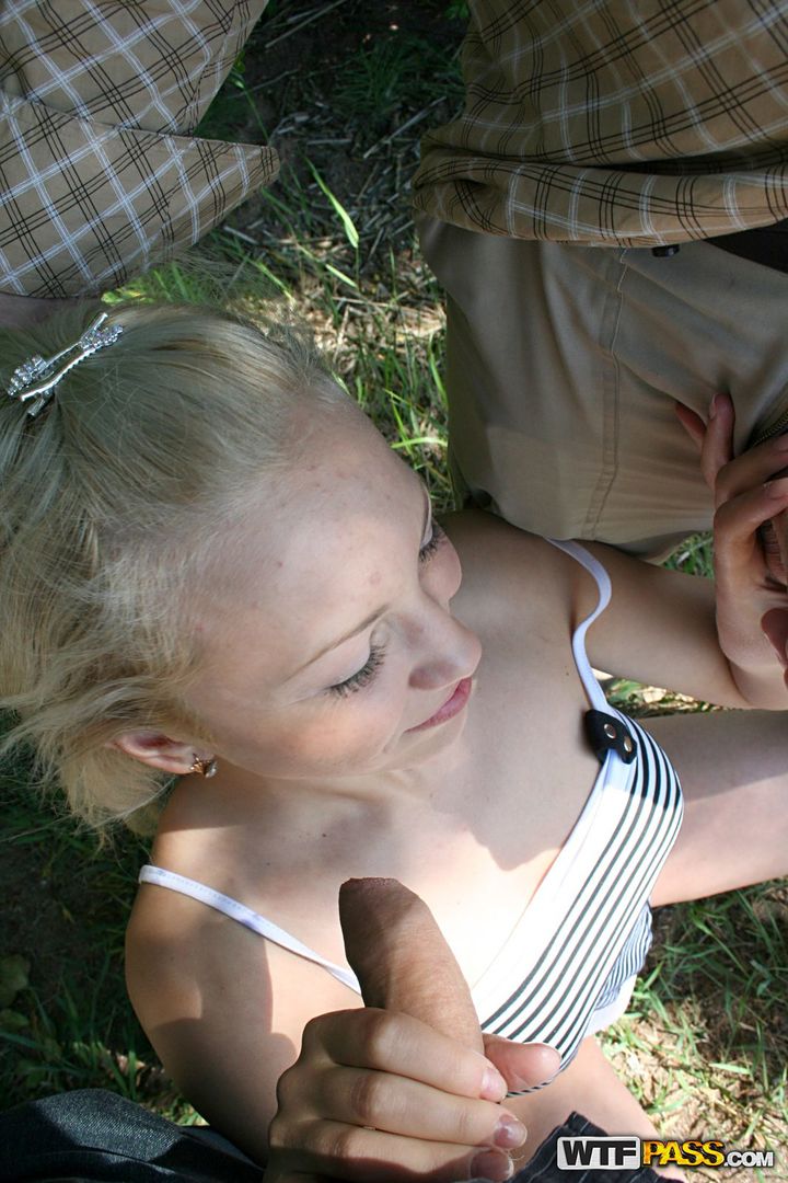Sex on the beach with pickup blonde