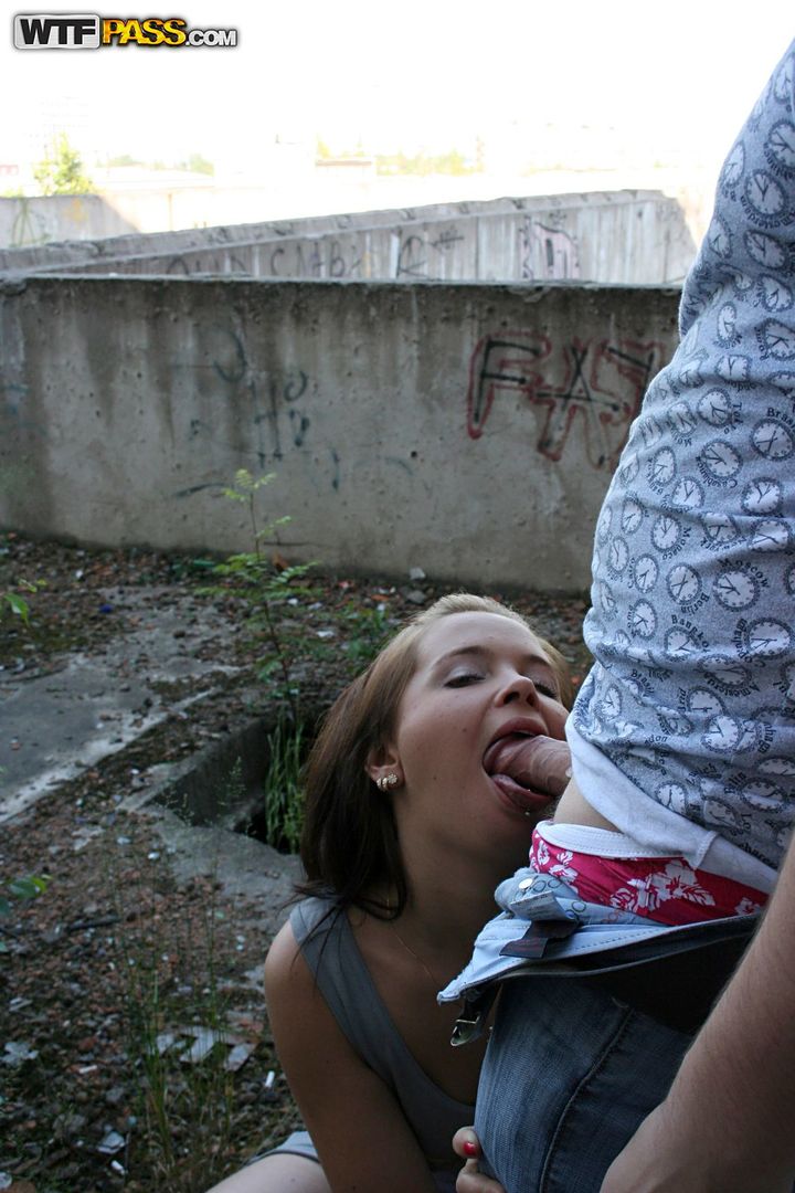 Pretty teen has sex on the roof
