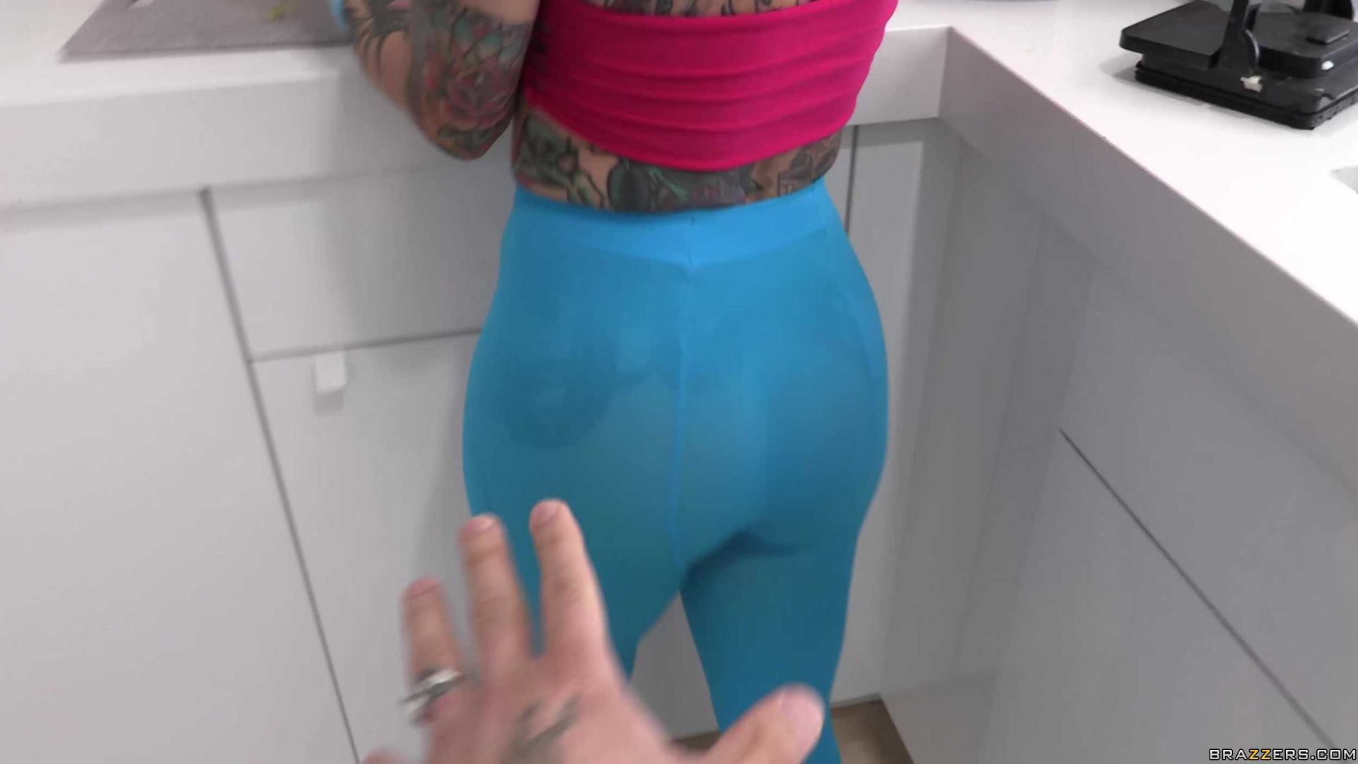 Hands On Joanna