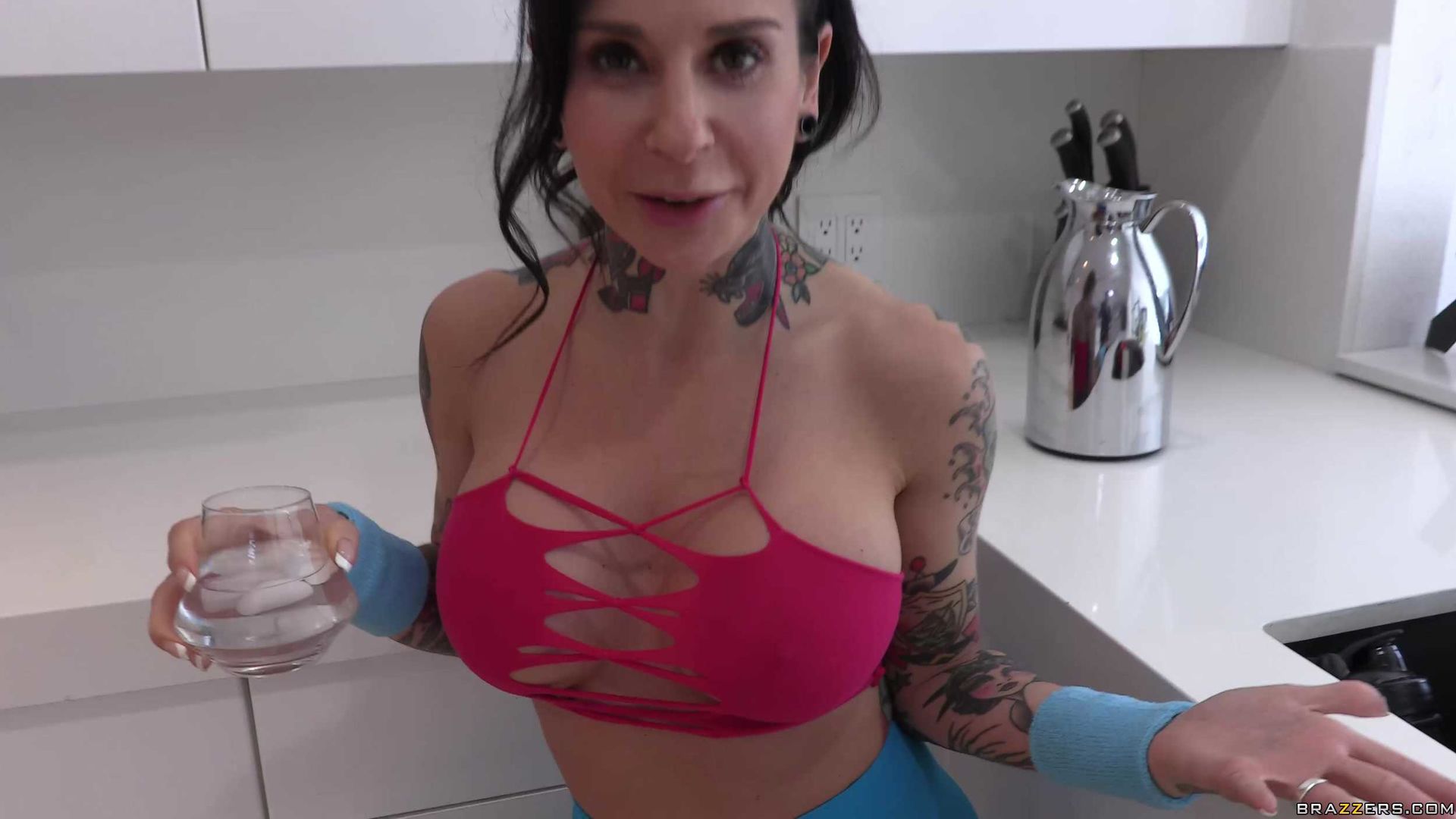 Hands On Joanna
