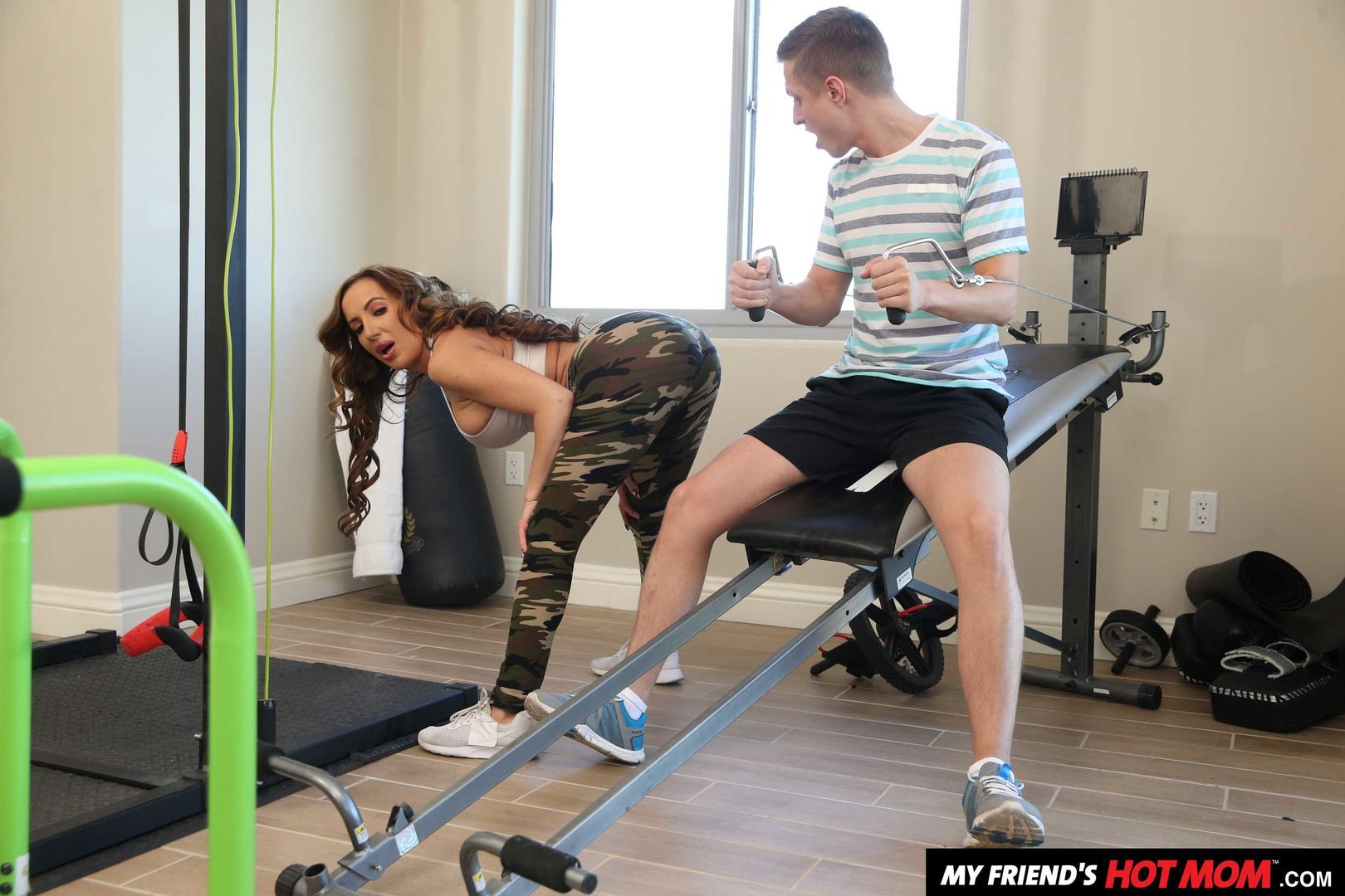 Richelle Ryan works up a sweat with son's friend before working that cock