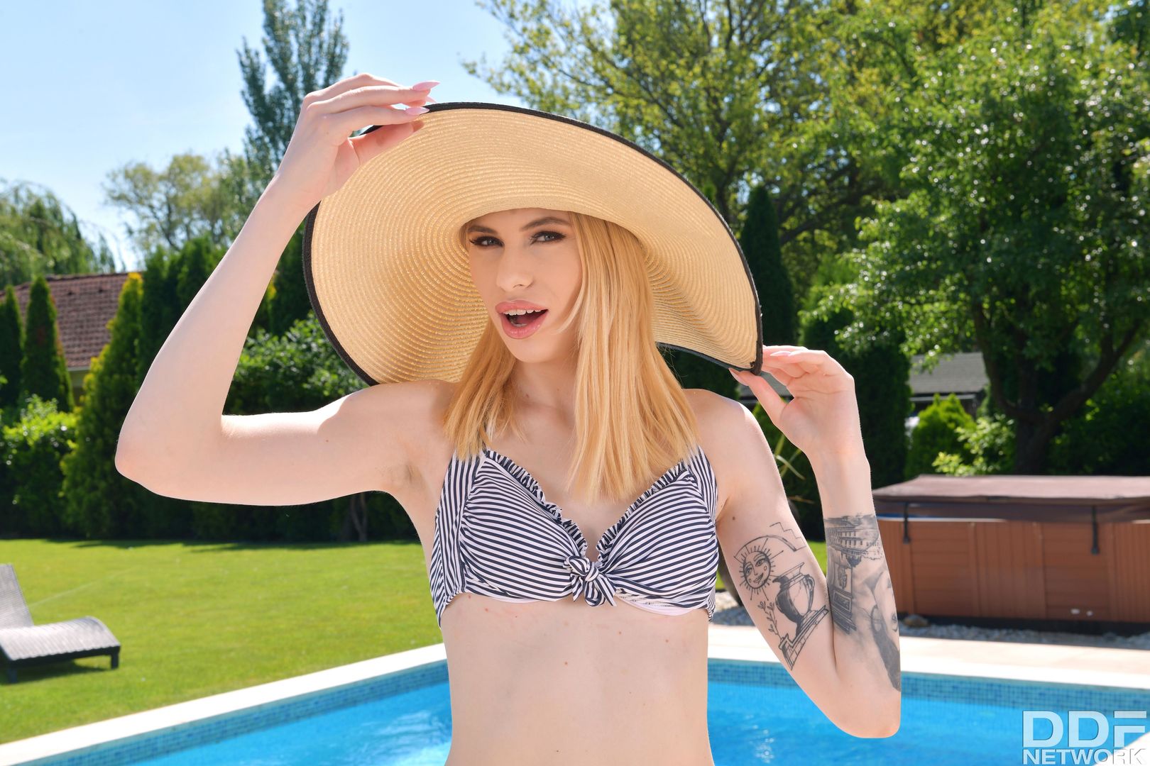 Poolside Fuck Date