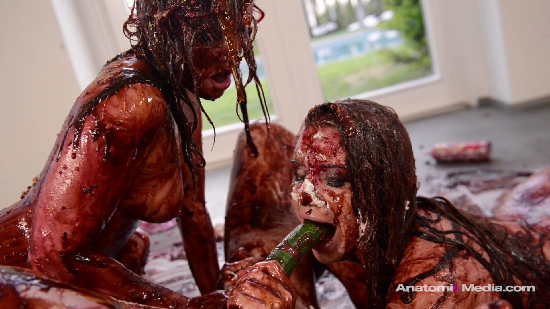 Messy Girls 3 Pie Whores