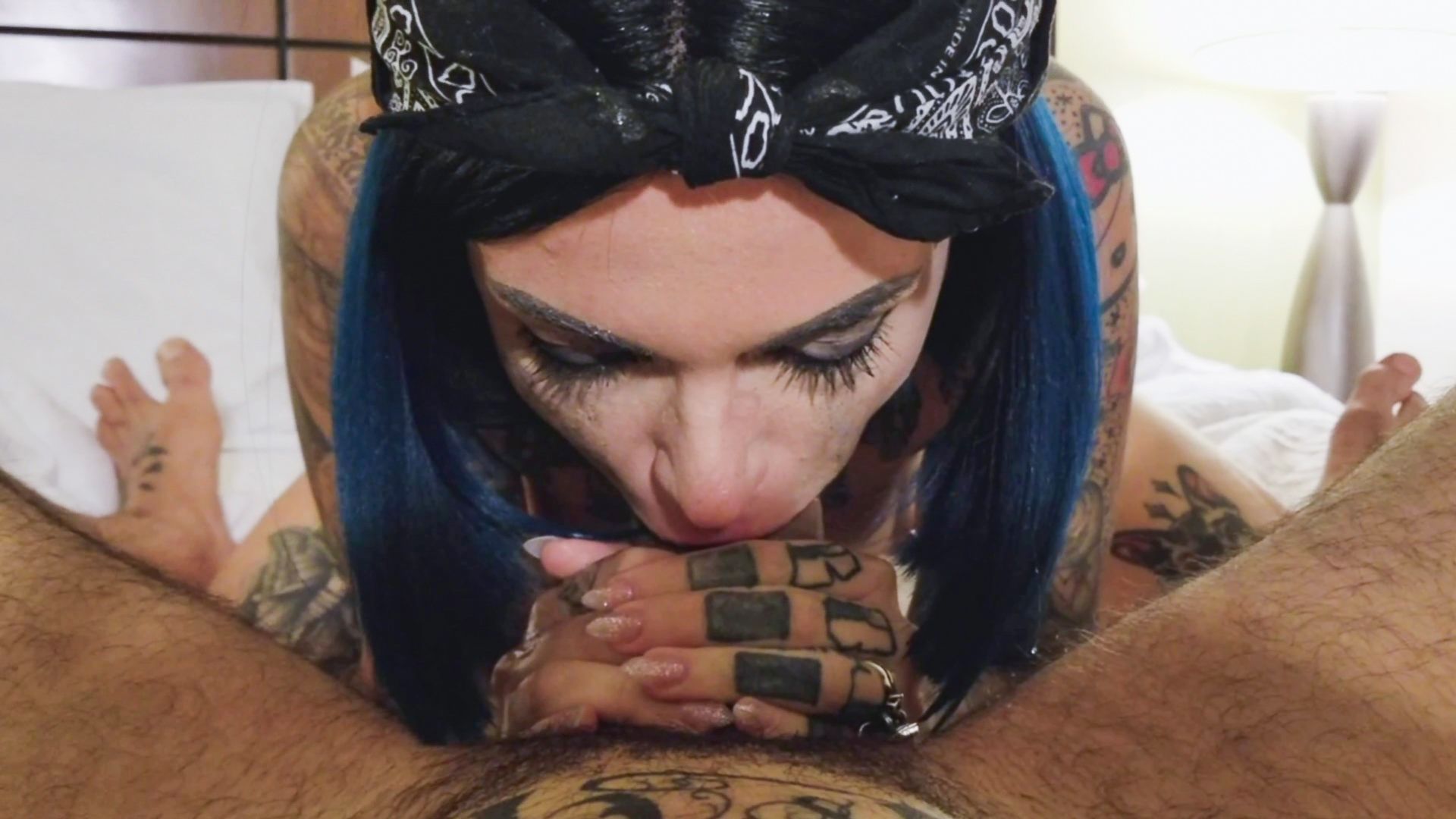 Exclusive Hotel Private POV BJ with Leigh Raven