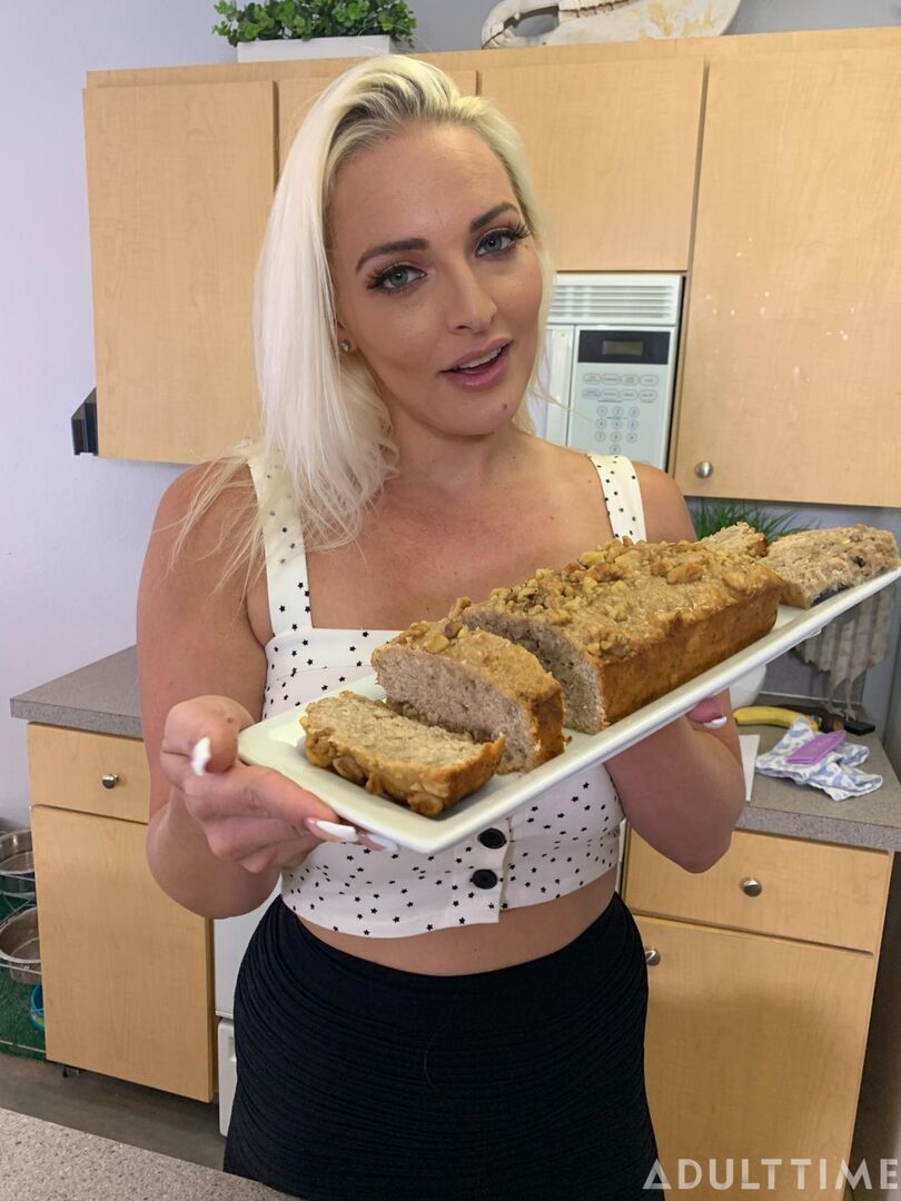 What Really Happens on a Cooking Show!