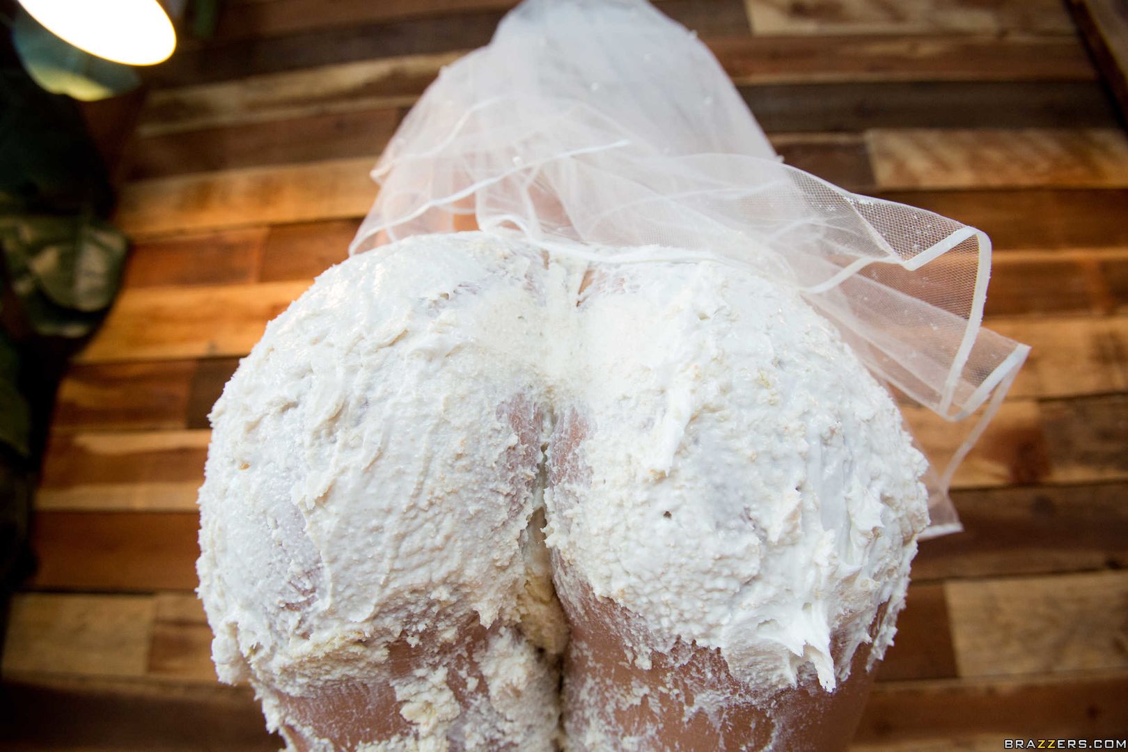 Big Wet Bridal Butt