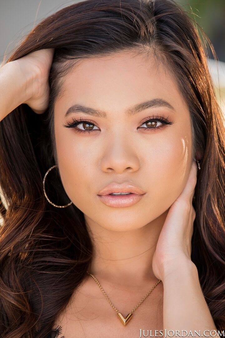 Sweet And Innocent Vina Sky