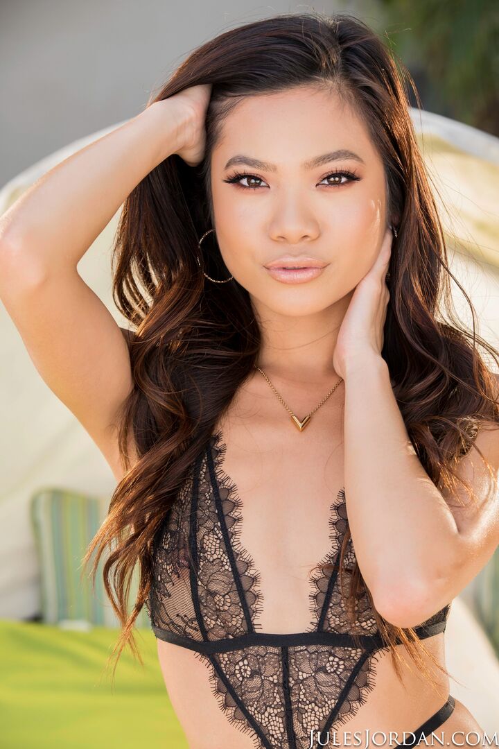 Sweet And Innocent Vina Sky
